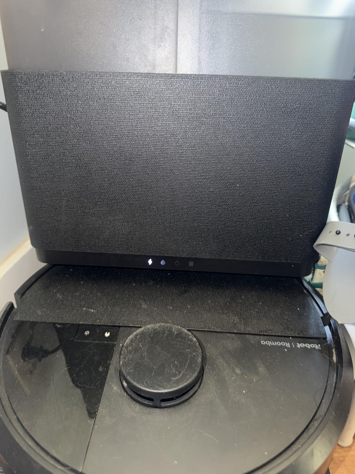 iRobot Roomba Plus 405 (G181) 2in1 Vacuum & Mop Robot with AutoWash Dock - Dual Spinning, Smart & Fast Mapping, Ideal for Pet Hair, Self-Empties 75 Days, Intense Suction, Pad Washing & Drying customer photo 1