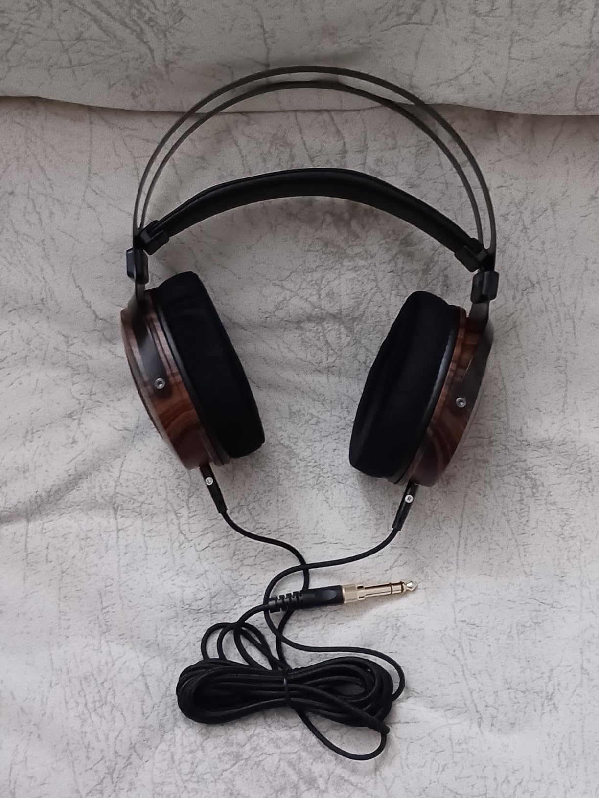 Linsoul Kiwi Ears Altruva Hi-Fi 50mm Dynamic Driver Monitoring Headphones, Open-Back Stereo customer photo 1