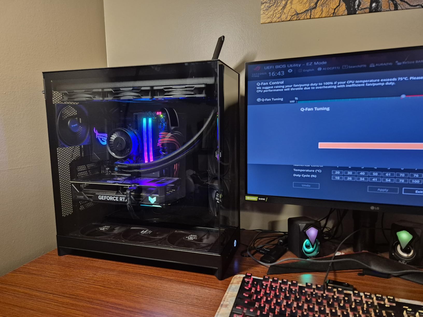 NZXT H9 Flow - Dual-Chamber ATX PC Case - White | Dual-chamber ATX flagship with 4 included fans, 420mm top and front radiator support, and wraparound tempered glass customer photo 1