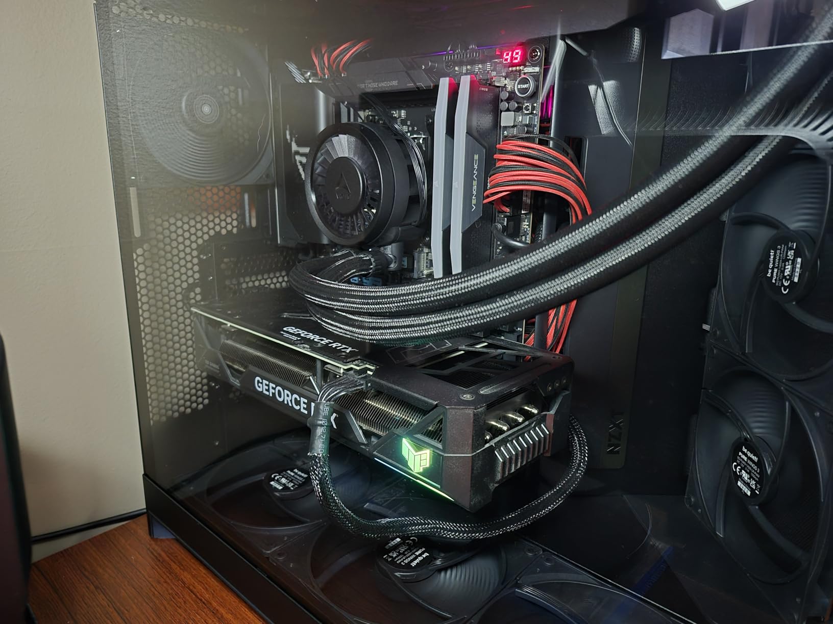 NZXT H9 Flow - Dual-Chamber ATX PC Case - White | Dual-chamber ATX flagship with 4 included fans, 420mm top and front radiator support, and wraparound tempered glass customer photo 2