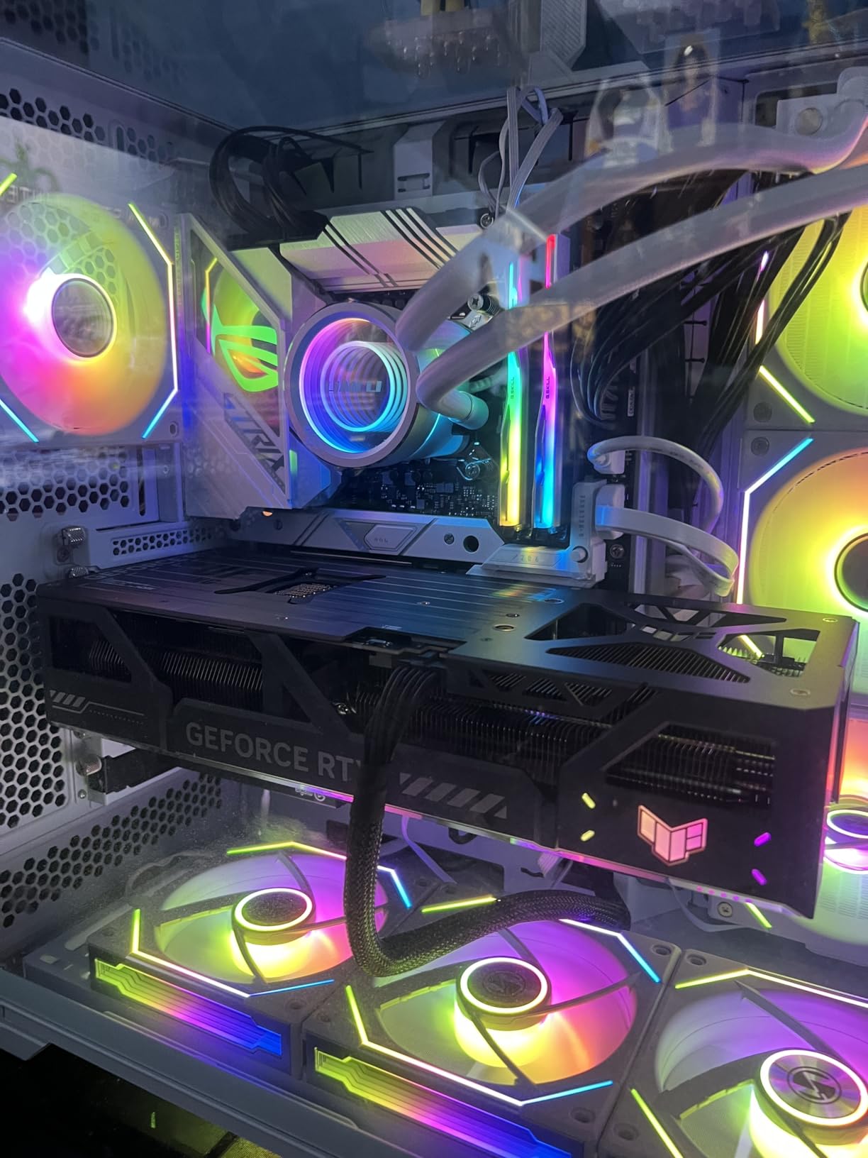 ASUS TUF Gaming GeForce RTX 5080 16GB GDDR7 OC Edition Graphics Card customer photo 2
