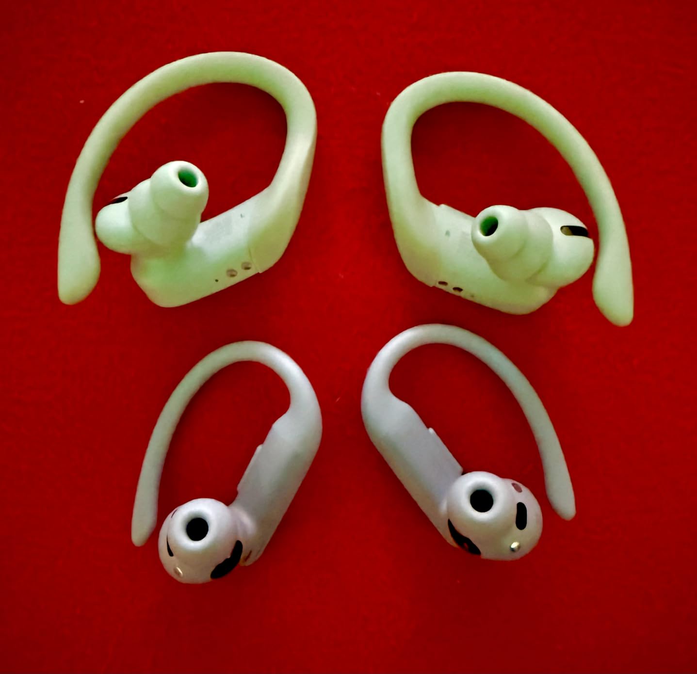 Beats Powerbeats Pro 2 - Wireless Noise Cancelling Workout Earbuds with Secure-Fit Earhooks, Up to 45-Hour Battery with Charging Case, Sweat & Water Resistant, Heart Rate Monitoring - Jet Black customer photo 2