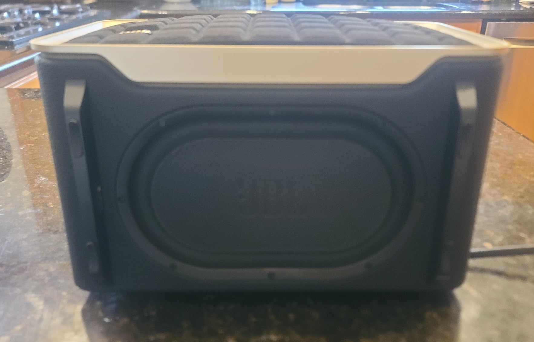 JBL Authentics 200 - Retro Style Smart Home Speaker with Wi-Fi, Bluetooth, Alexa and Google Assistant, Multi-Room Playback (White/Gold) customer photo 1