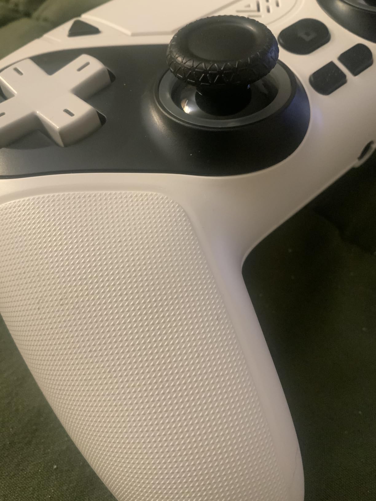 Gamrombo LED Wireless Controller for PS5, Compatible with PS5 Pro/Slim/PC, Dual Vibration, Macro/Turbo Function, 3.5mm Audio Jack, 6-Axis Motion Control Gamepad with Speaker (White) customer photo 1
