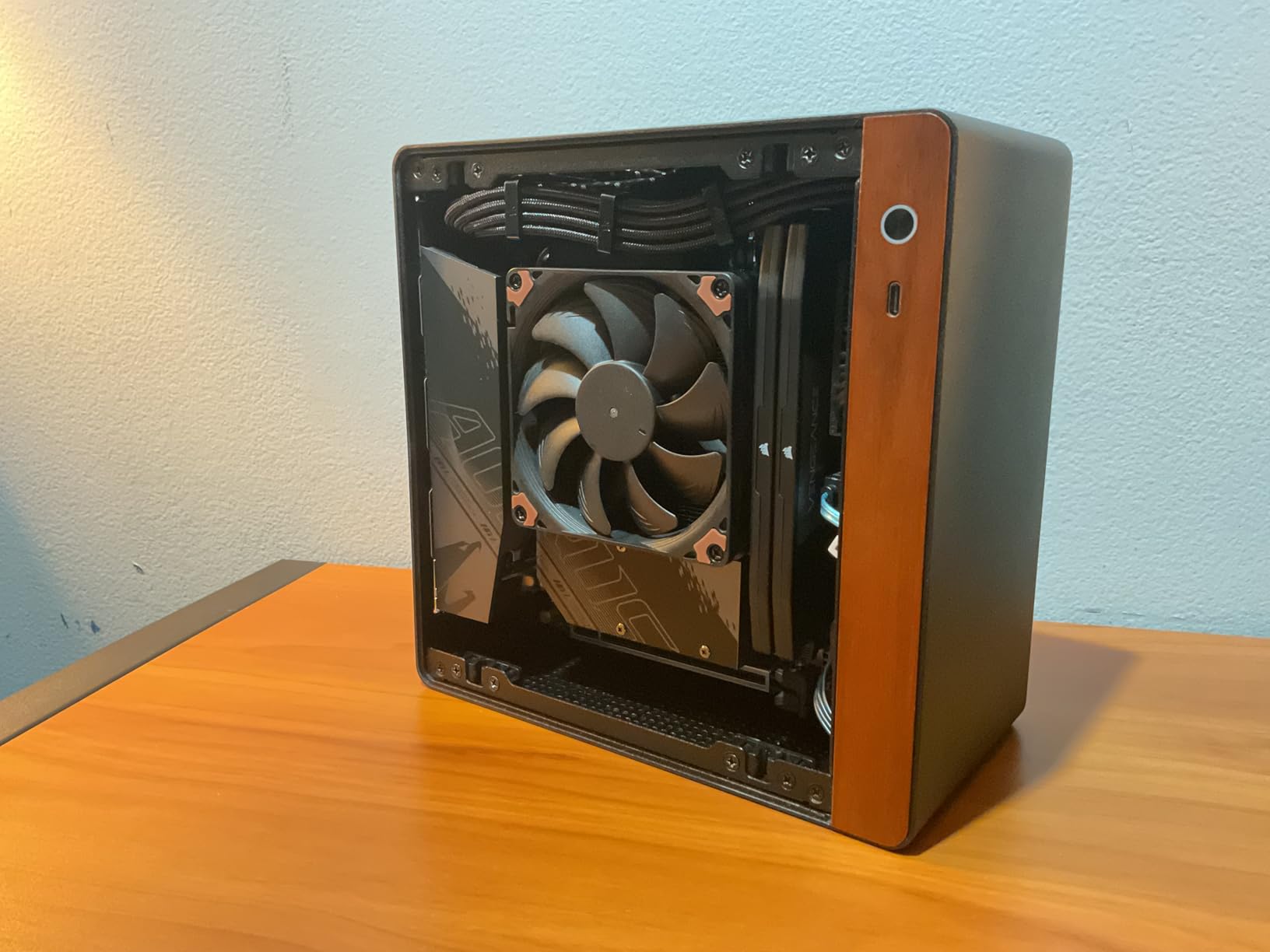 JONSBO N10 Black MINI ITX PC Case, Aluminum Alloy with Walnut Trim SFF Desktop Case, Standing or Lying, Compatible with 1U Flex PSU, Compact & Portable 4.5L Small, with 2 Fans, 4x2.5 SSD, Black customer photo 1