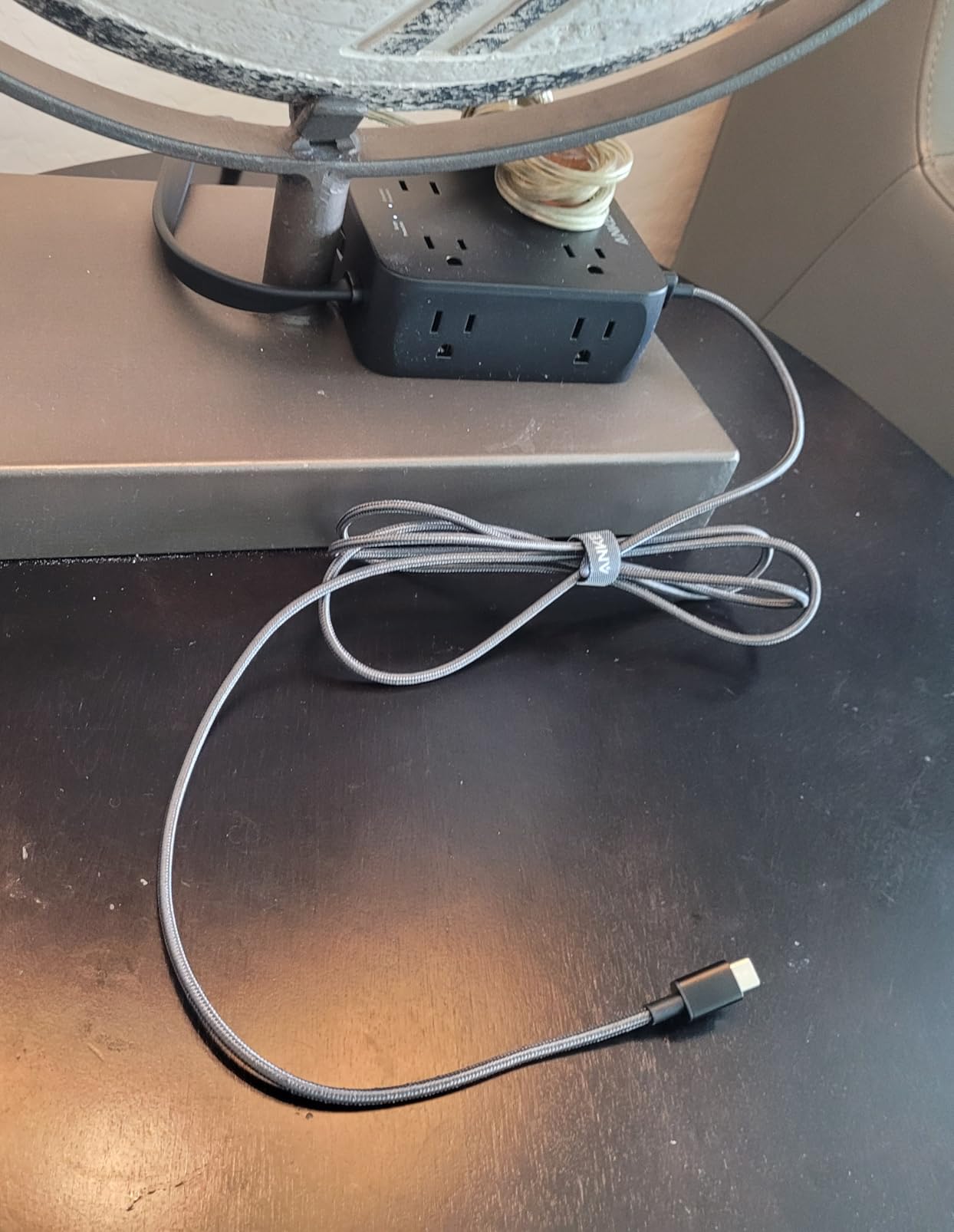 Anker Power Strip with 2000J Surge Protector, 5ft Outlet Extender, 20W, 8AC customer photo 1