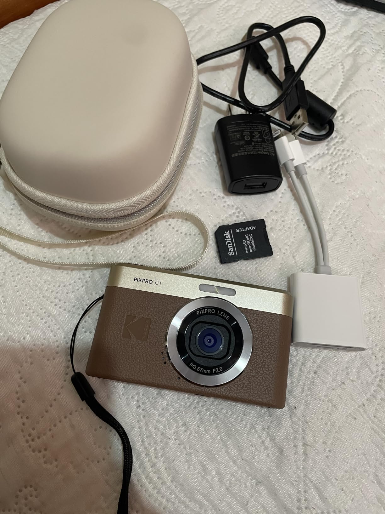 KODAK PIXPRO C1 13MP Compact Digital Camera, 26mm Fixed Lens, Black | 1080p Full HD Video, 2.8 Inch 180 Degree Flip Screen, F2.0 Lens, Digicam, Built-in Li-Ion Battery, Selfies customer photo 2