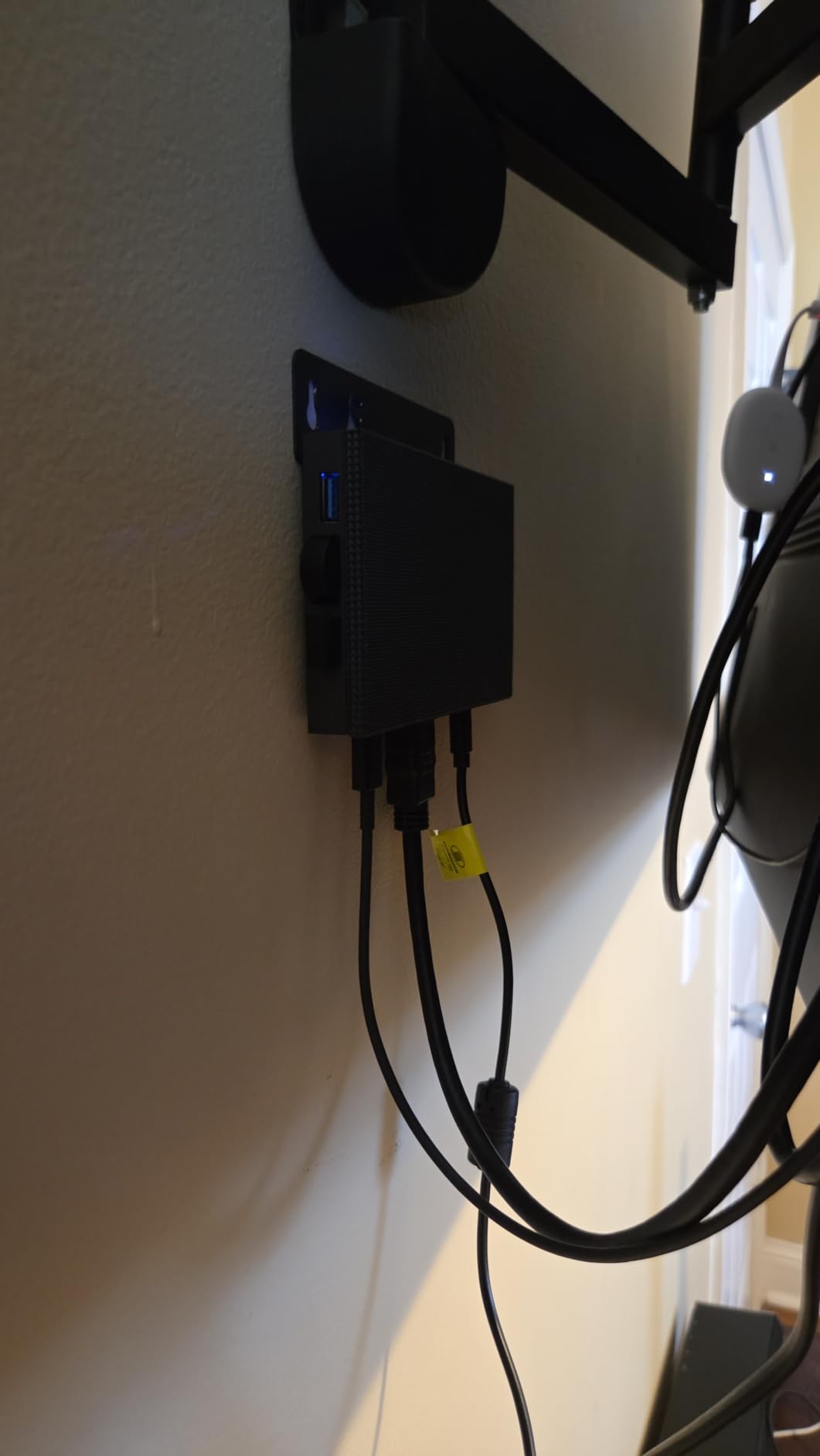 MeLE Quieter4C N150 Fanless Mini PC with Win-11-Pro 16GB RAM DDR4 512GB SSD | Dual HDMI+USB-C 4K Triple Display|WiFi 5 BT5.1|0dB Silent|Auto Power On WoL|VESA Mount|Industrial Business Astrophotography customer photo 2