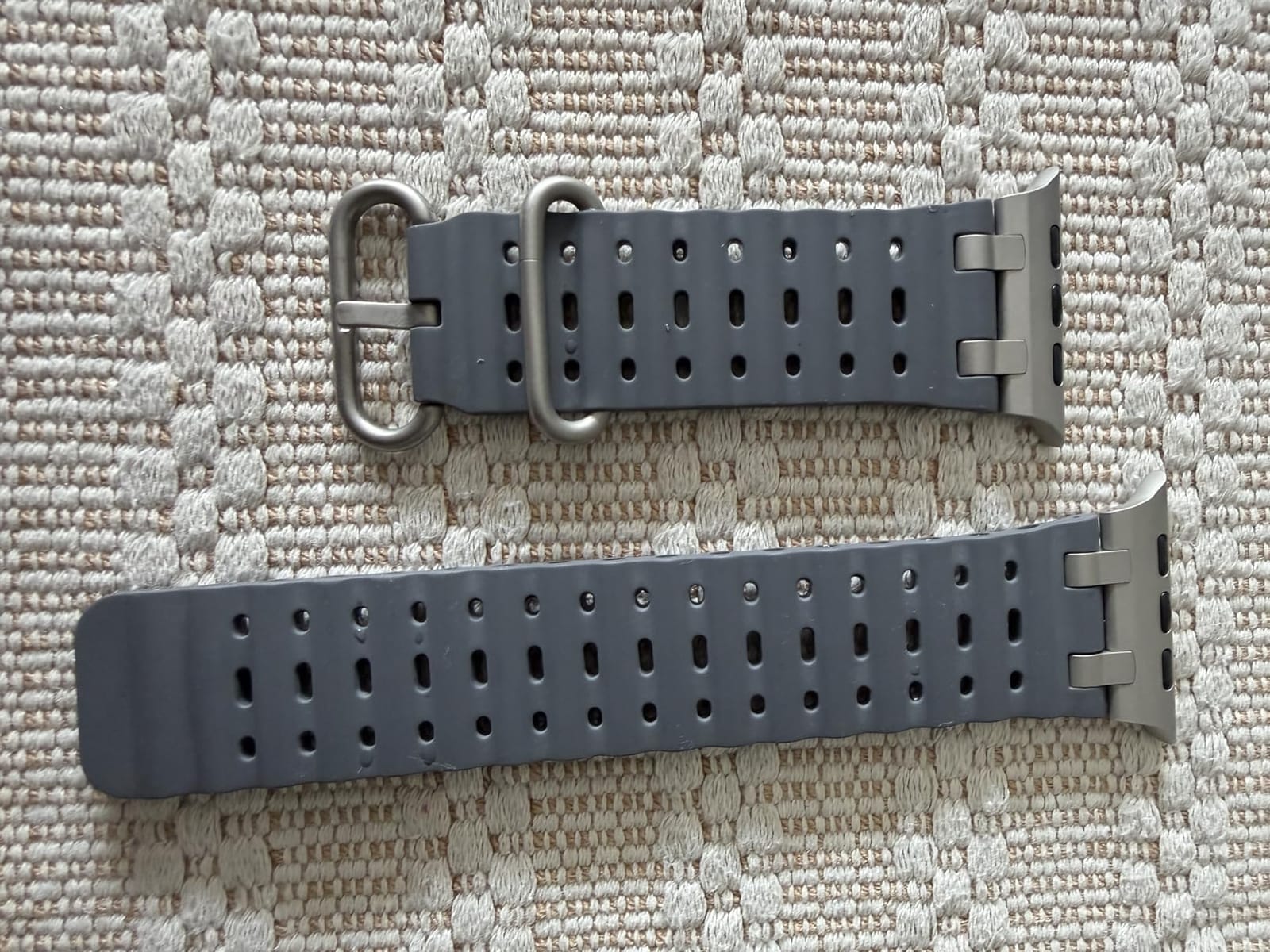 MoKo Upgraded Ocean Band Compatible with Apple Watch 42/44/45/46/49mm | For iWatch Ultra 3/2/1, S11/10/9/8/7/6/5/4, SE3/2/1, Silicone Sport Strap, for Men Women, Metal Connector customer photo 2