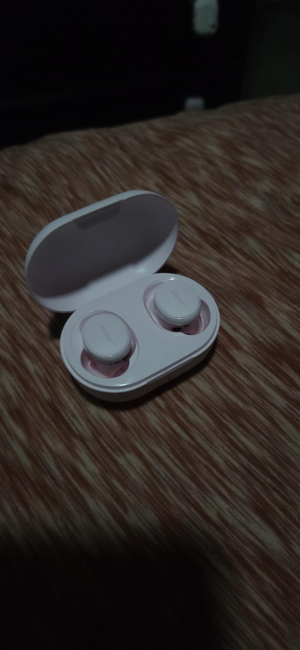 Bose QuietComfort Earbuds - True Wireless Bluetooth Earbuds with Active Noise Cancellation and Mic, USB-C Charging, IPX4 Rating, Up to 8.5 Hours of Playtime, Twilight Blue customer photo 1