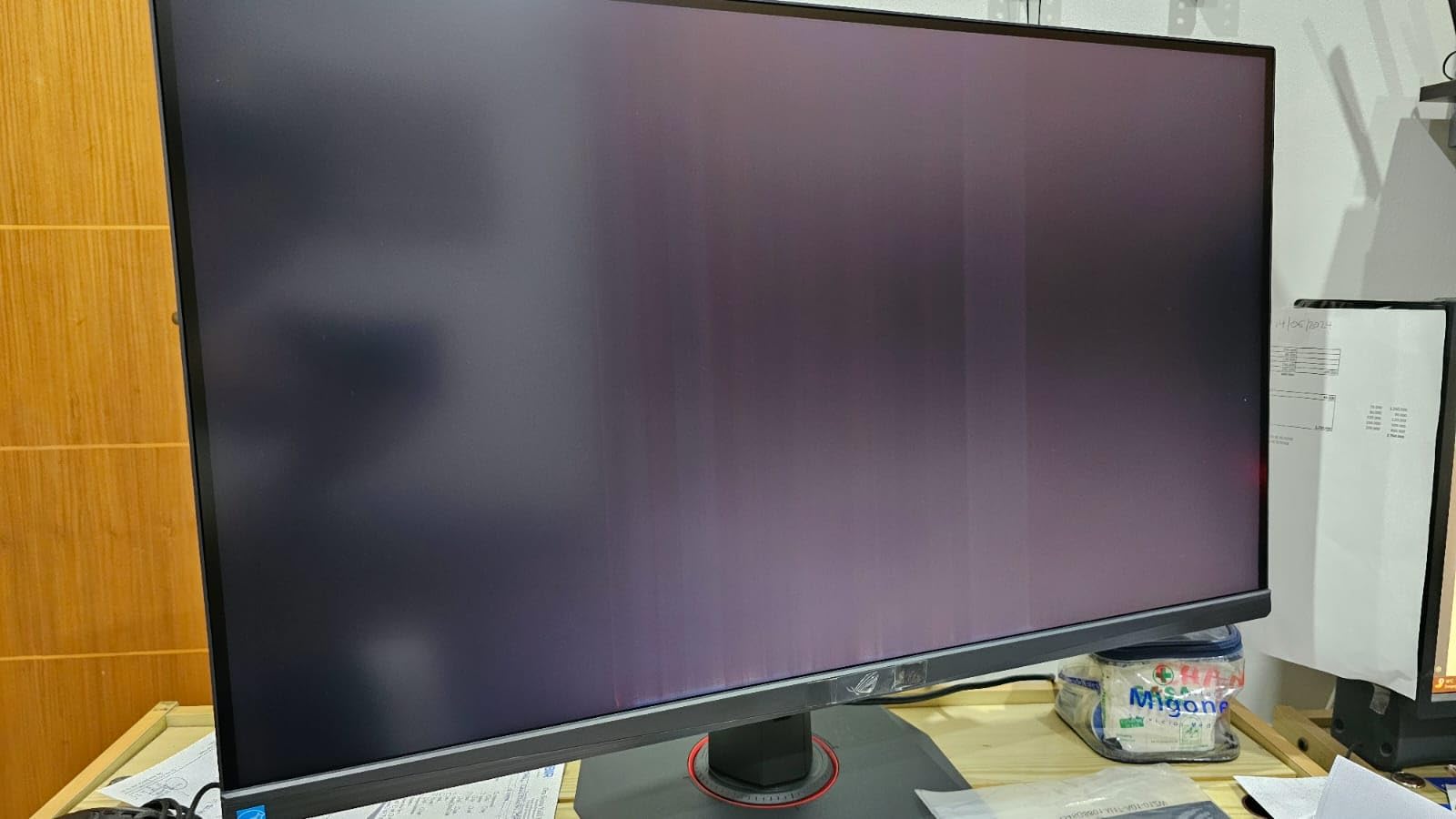 ASUS ROG Strix 32