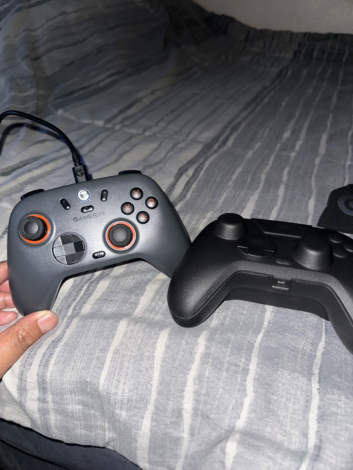 GameSir Nova Lite 2 Wireless PC Controller with Hall Effect Joysticks & Triggers, 2.4G & Wired 1000Hz Polling Rate, Remappable Buttons - Compatible with PC/Switch/Steam/Android (Grey) customer photo 2