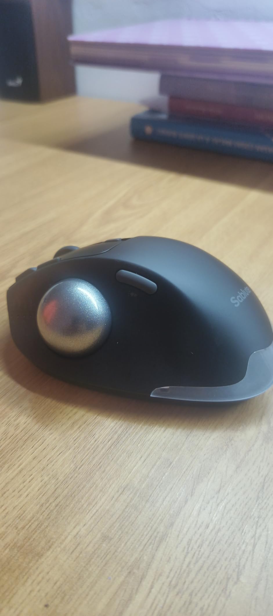 SABLUTE MAM1 Pro Ergonomic Wireless Trackball Mouse, Rechargeable Adjustable 0/18-Degree Angle | Thumb Control, Quiet Click, 3 Multi-Device Bluetooth & USB Receiver, Gray Ball customer photo 1