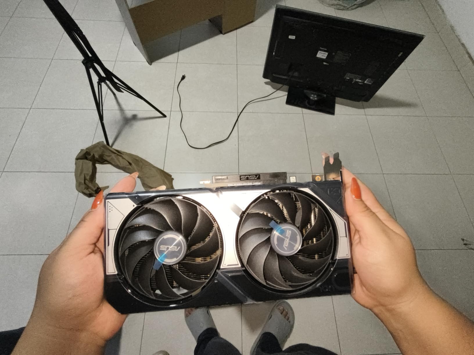 ASUS Dual GeForce RTX 5060 Ti 16GB GDDR7 OC Edition Gaming Graphics Card | PCIe 5.0, HDMI 2.1b, DisplayPort 2.1b, 2.5-slot, Axial-tech Fans, 0dB Technology, Dual BIOS customer photo 1