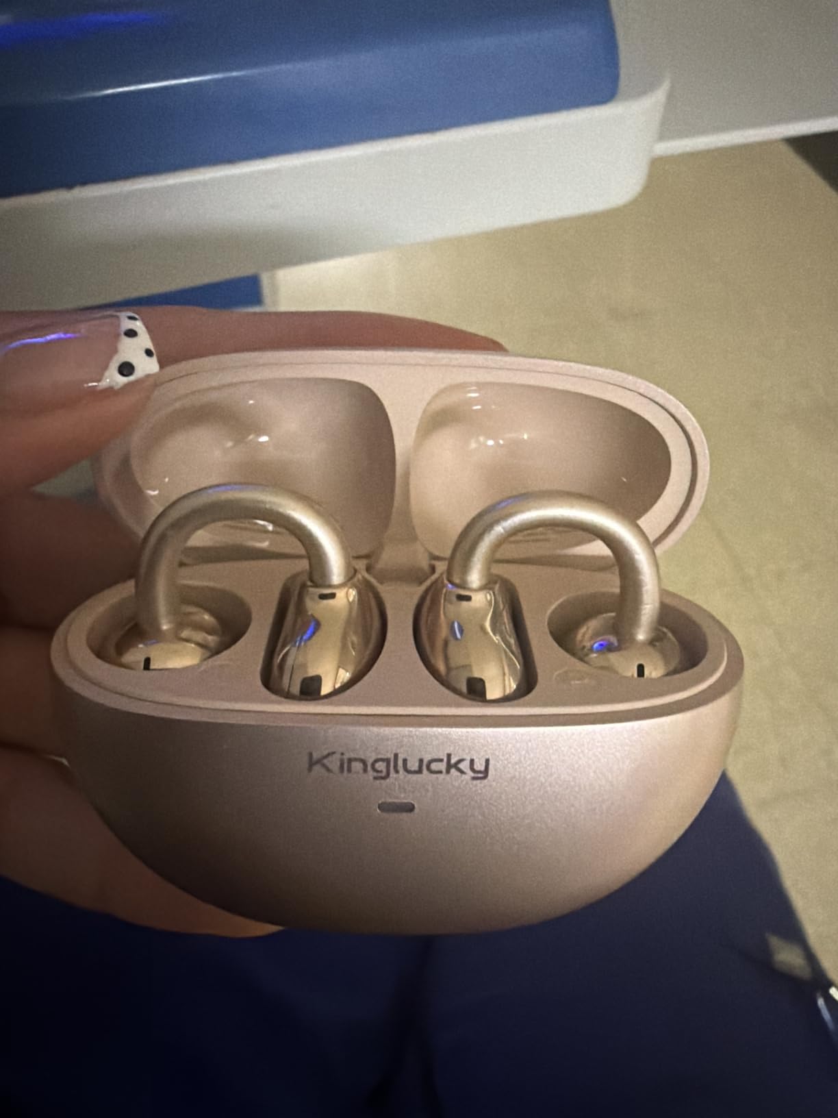 Kinglucky Upgraded Clip-On Earbuds, Open Ear Wireless Earbuds Bluetooth 6.0, Comfortable Secure Fit for Women, Small Ears & Glasses, 40H Playtime, Crystal-Clear Sound, IP56 (Rose Gold) customer photo 2