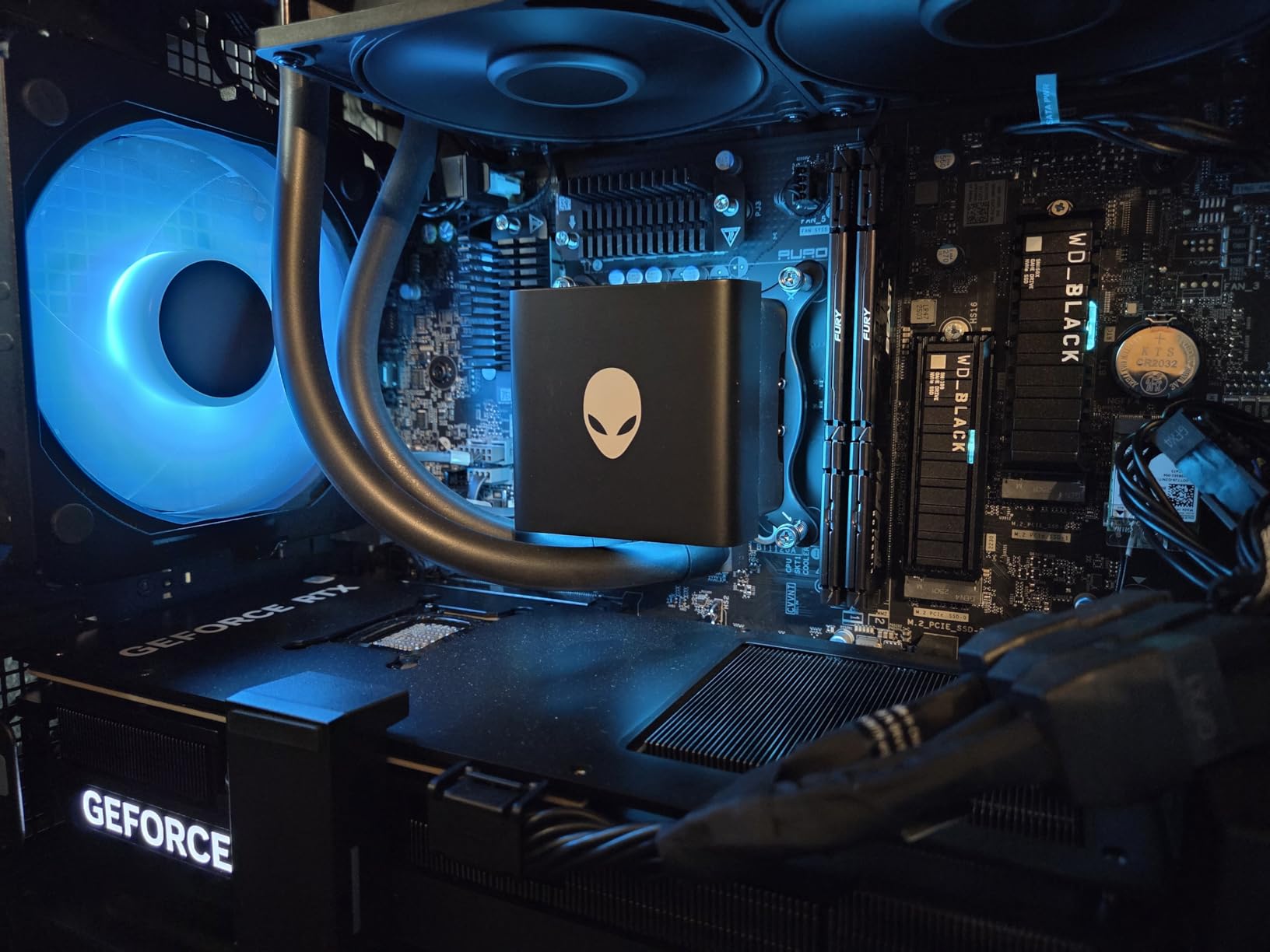 Alienware Aurora Gaming Desktop, RTX 5080, Intel Core Ultra 9 285 | 1TB SSD, 32GB DDR5 RAM, 2.5Gb Ethernet, Wi-Fi 7, Windows 11 Home, Wired Keyboard, ACT1250 customer photo 1