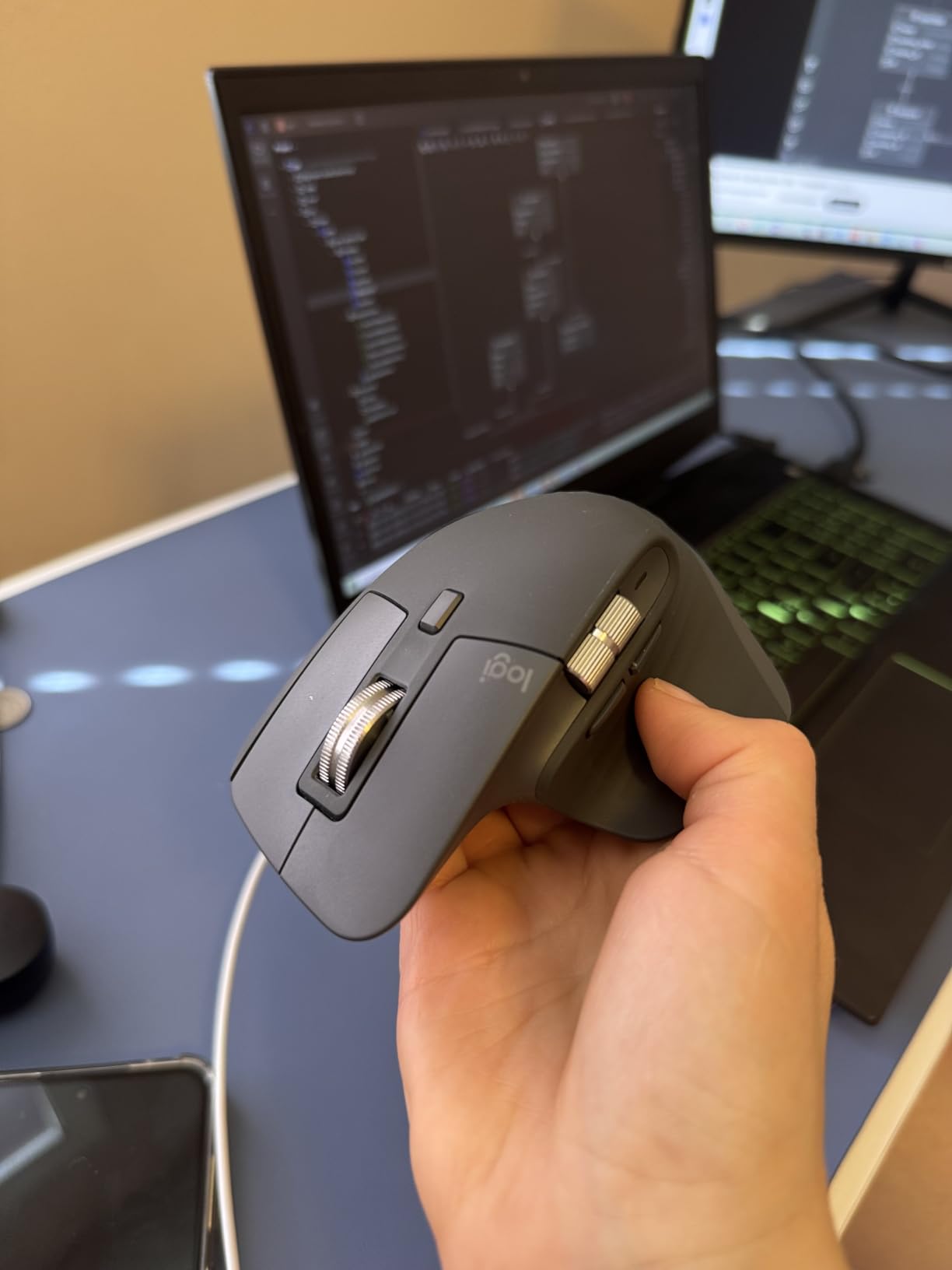 Logitech MX Master 3S Bluetooth Edition Wireless Mouse - Ultra-Fast Scrolling, Ergo, 8K DPI, Track on Glass, Quiet Clicks, Works with Apple Mac, Windows PC, Linux, Chrome - Graphite customer photo 2