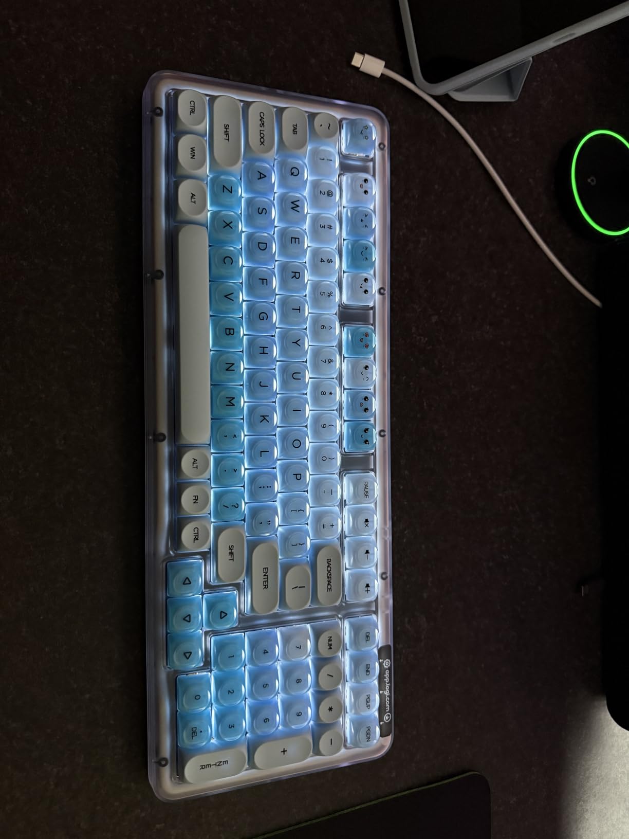 Logitech Alto Keys K98M Wireless Mechanical Gasket Keyboard - Graphite customer photo 1