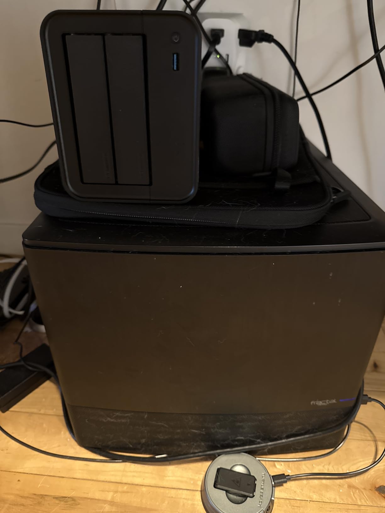 TerraMaster F4-425 4-Bay NAS Intel x86 Quad-Core CPU 4GB RAM (Diskless), 2.5GbE LAN customer photo 1