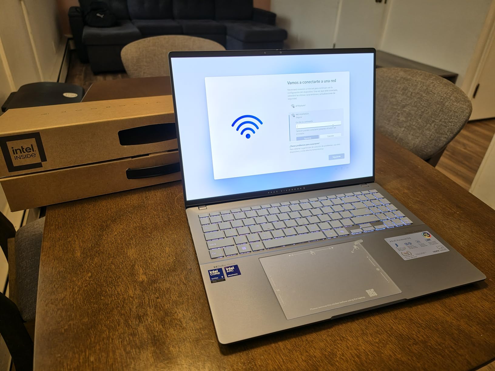 ASUS Vivobook S16 AI PC Laptop, 16-inch 2.8K OLED 120Hz, Intel Core Ultra 9 285H, 32GB RAM, 1TB SSD, RGB Backlit, Win 11 Pro customer photo 1
