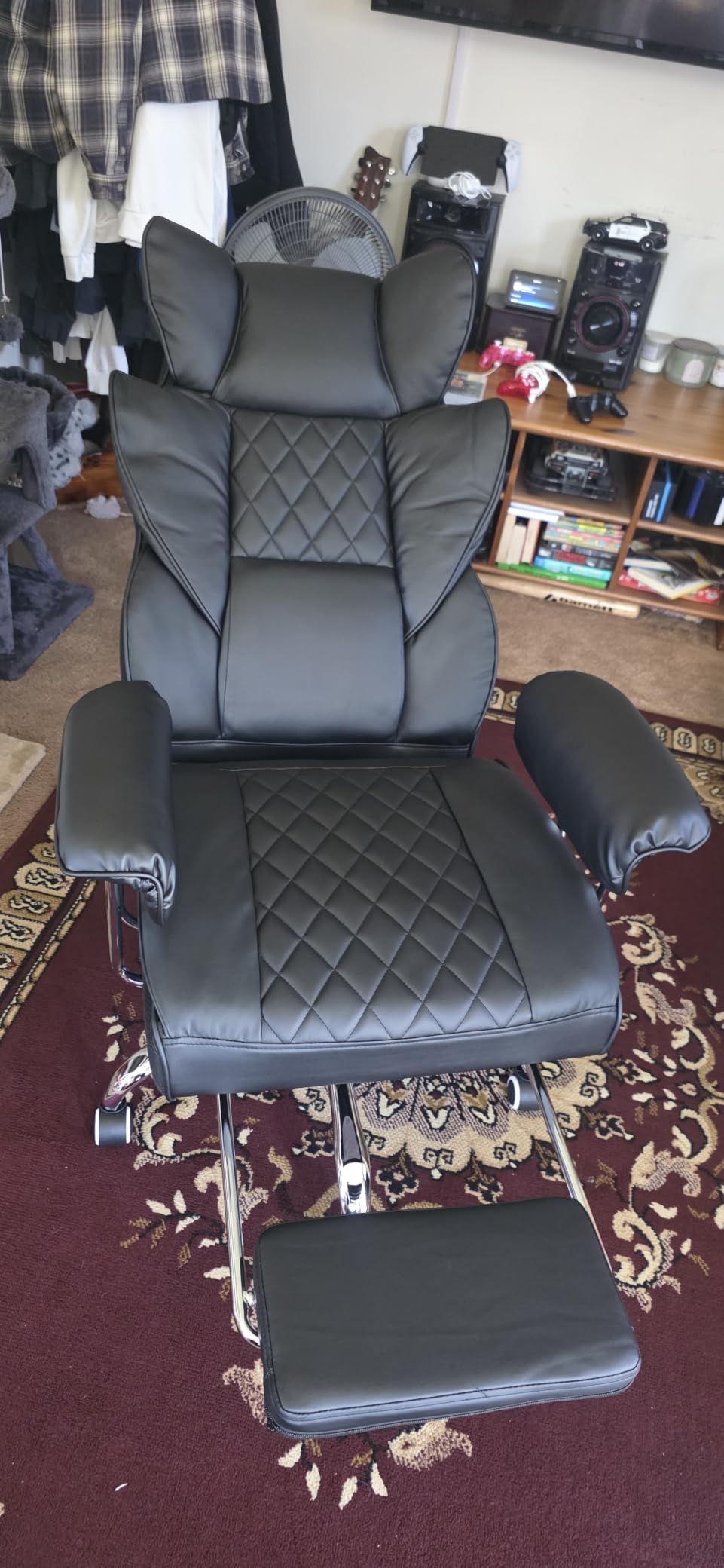COMHOMA Big and Tall Office Chair, High Back Leather Gaming Chair with Footrest, Executive Ergonomic Office Chair with Pocket Spring Lumbar Support and with Outward Fixed Soft Armrests customer photo 2