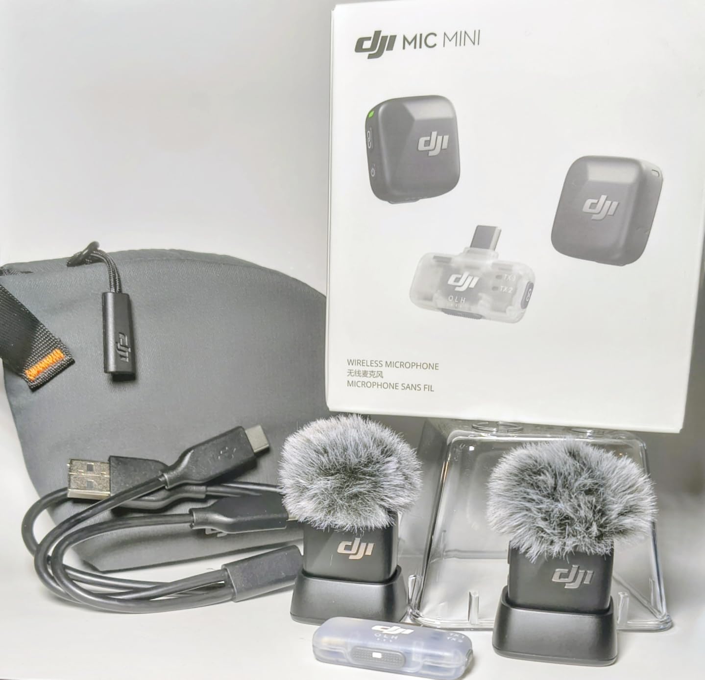 DJI Mic Mini (2 TX + 1 Mobile RX), Ultralight, Active Noise Cancelling Wireless Lavalier Microphone for iPhone/Android/PC/Tablet, Plug-and-Play, 300m Transmission, Youtube, Vlog customer photo 2