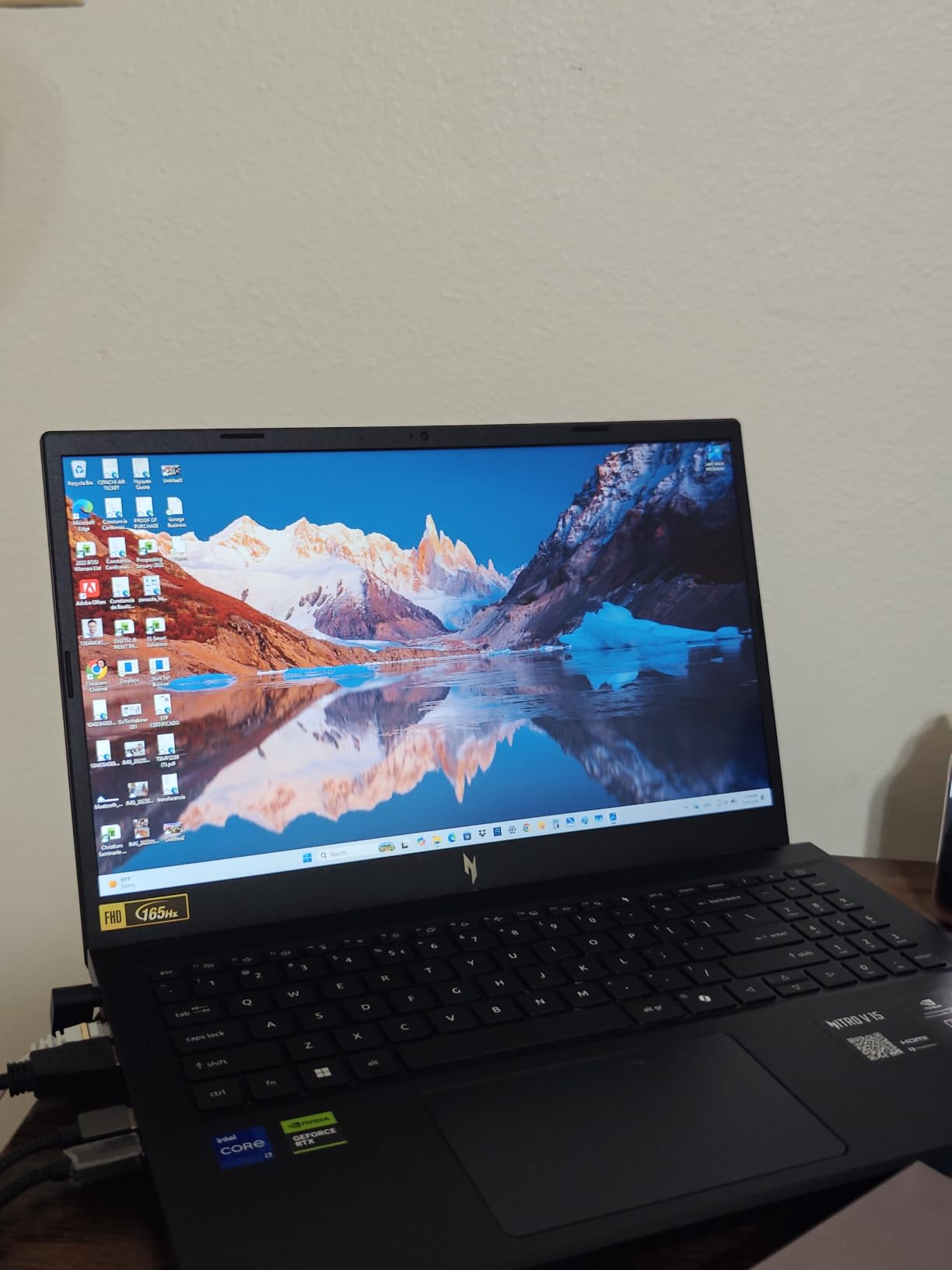 Acer Nitro V 15in Gaming Laptop ANV15-52-73D8 i7-13620H 16GB RAM 1TB SSD, FHD IPS 165Hz display, NVIDIA RTX 5060 graphics, WiFi 6, backlit keyboard, Windows 11 Home, dual fan cooling design customer photo 1