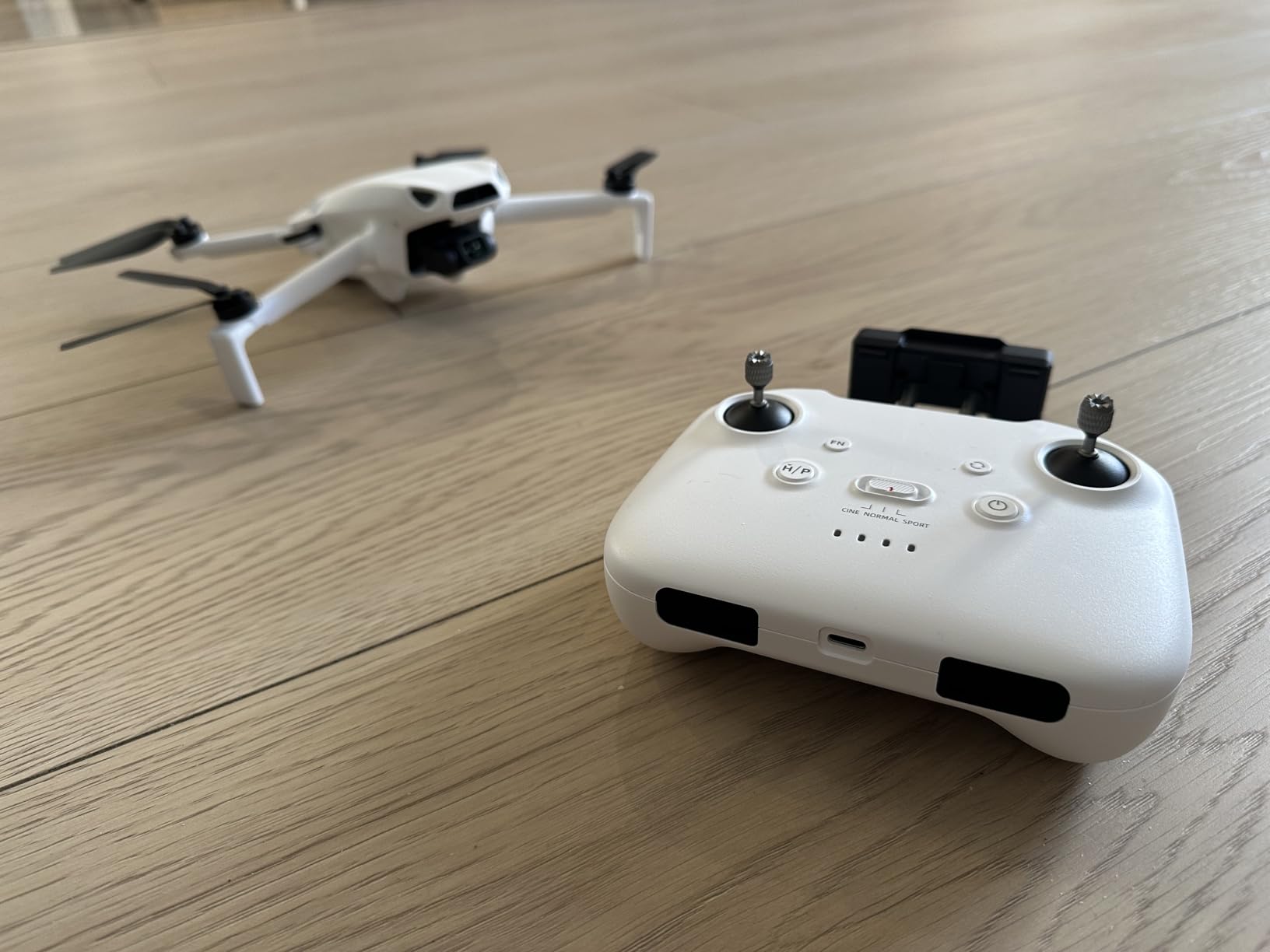 Skyrover S1 Mini Drone with Camera, 4K/60fps Video, 8K/48MP Photos, 40-Min Flight Time, 7.45-Mile Transmission, Forward Obstacle Avoidance, Auto Track, 3-Axis Gimbal Stabilization, Under 249g customer photo 1