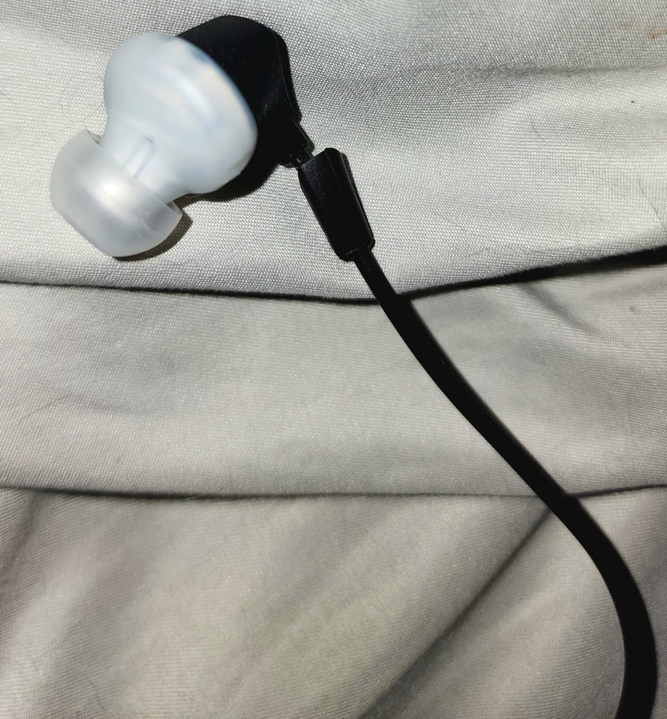 JBL Endurance Run 3 - Wired Sport Headphones - Black/Gray | FlipHook technology for versatile wearing style, IP65 dustproof and water-resistant, JBL Pure Bass Sound, Hands-free calls customer photo 1