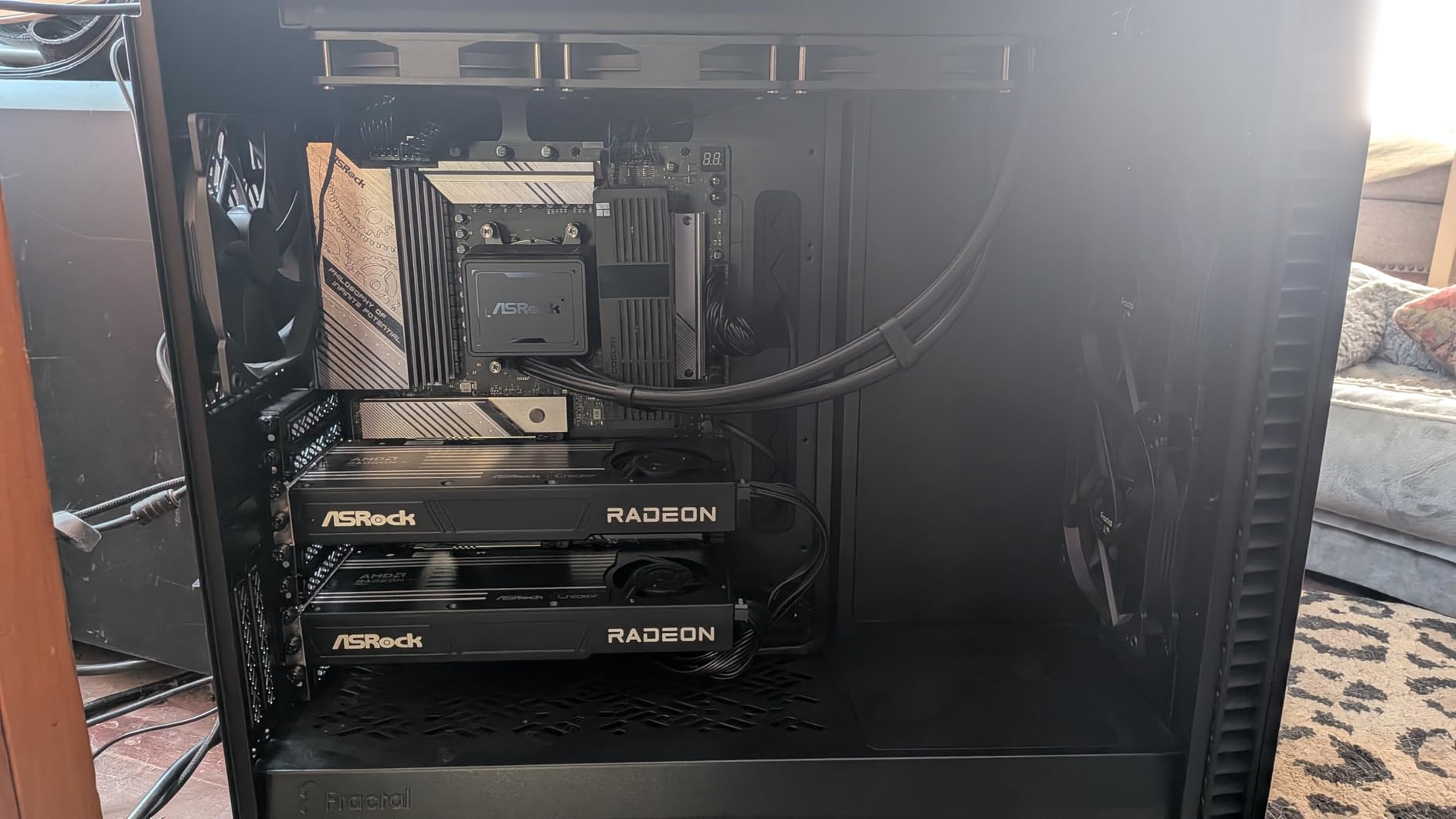 ASRock Radeon AI PRO R9700 Creator 32GB Professional Graphics Card, AMD RDNA 4, AI-Accelerators customer photo 1