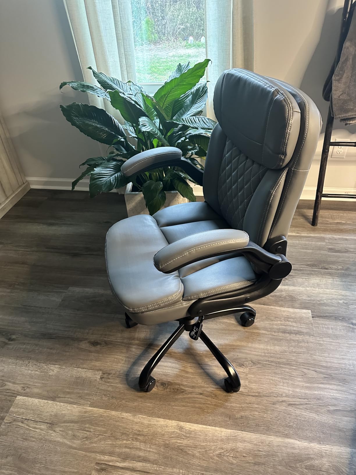 Leather Office Chair, Upgraded PU Computer Desk Chairs with Double-Layer Seat Cushion and Neckrest, 360 Swivel, Ergonomic Small Gaming Chair with Wheels and Adjustable Armrests for Short People, Grey customer photo 2