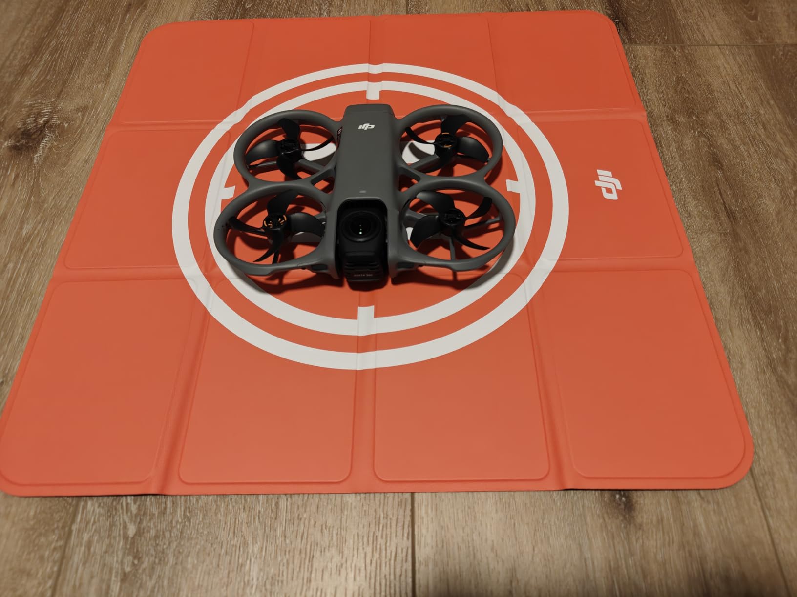 DJI Avata 360 Motion Fly More Combo, 8K 360° Camera Drone | 1-Inch-Equivalent 360° Imaging, 8K/60fps HDR, Goggles N3, RC Motion 3, Easy ACRO, Three Batteries, Propeller Guard customer photo 2