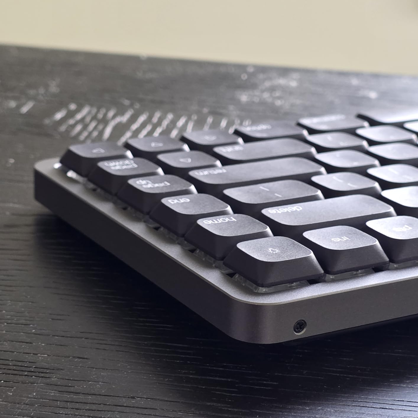Akko Air 01 Low Profile Wireless Mechanical Keyboard, RGB Backlit, Hot Swappable Native Mac Layout, 2.4GHz/Wired/BT Aluminum Keyboard, Kailh Cloud Switch customer photo 2