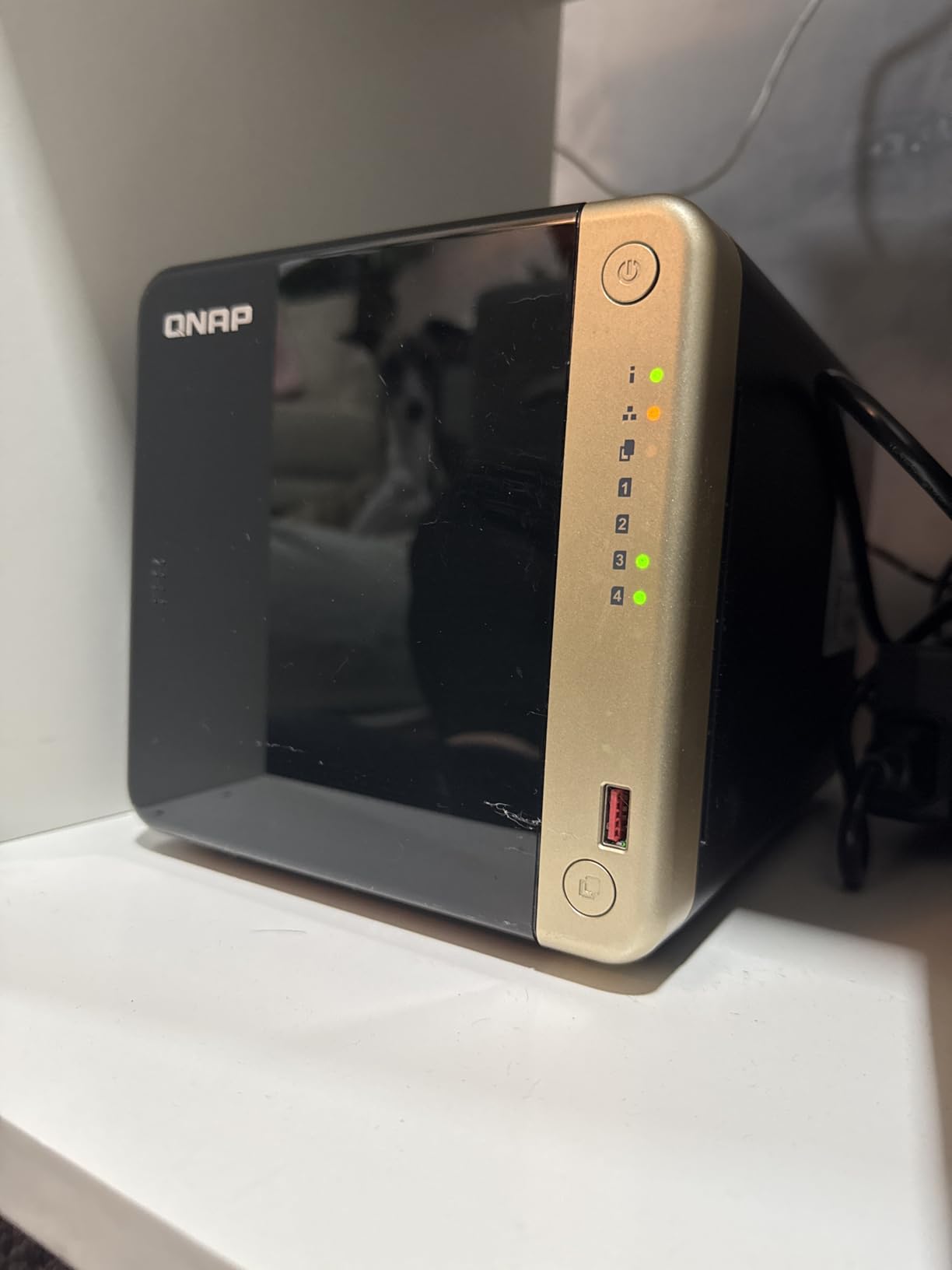 QNAP TS-464-8G-US 4 Bay Desktop NAS | Intel Quad-core Processor, M.2 PCIe Slots, Dual 2.5GbE Network Connectivity, Diskless customer photo 1