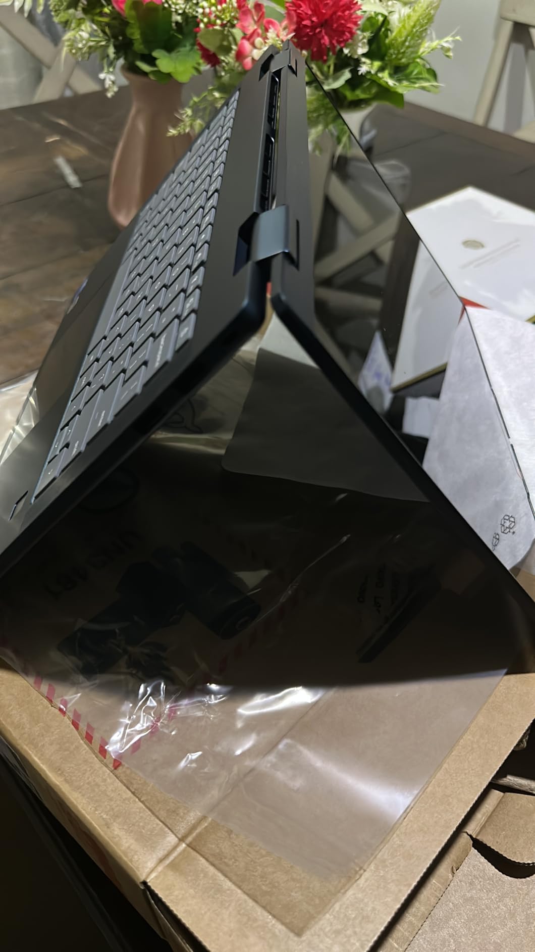 Lenovo Chromebook Plus 2-in-1 - Lightweight Laptop - Google Gemini - Intel N355 CPU - 14