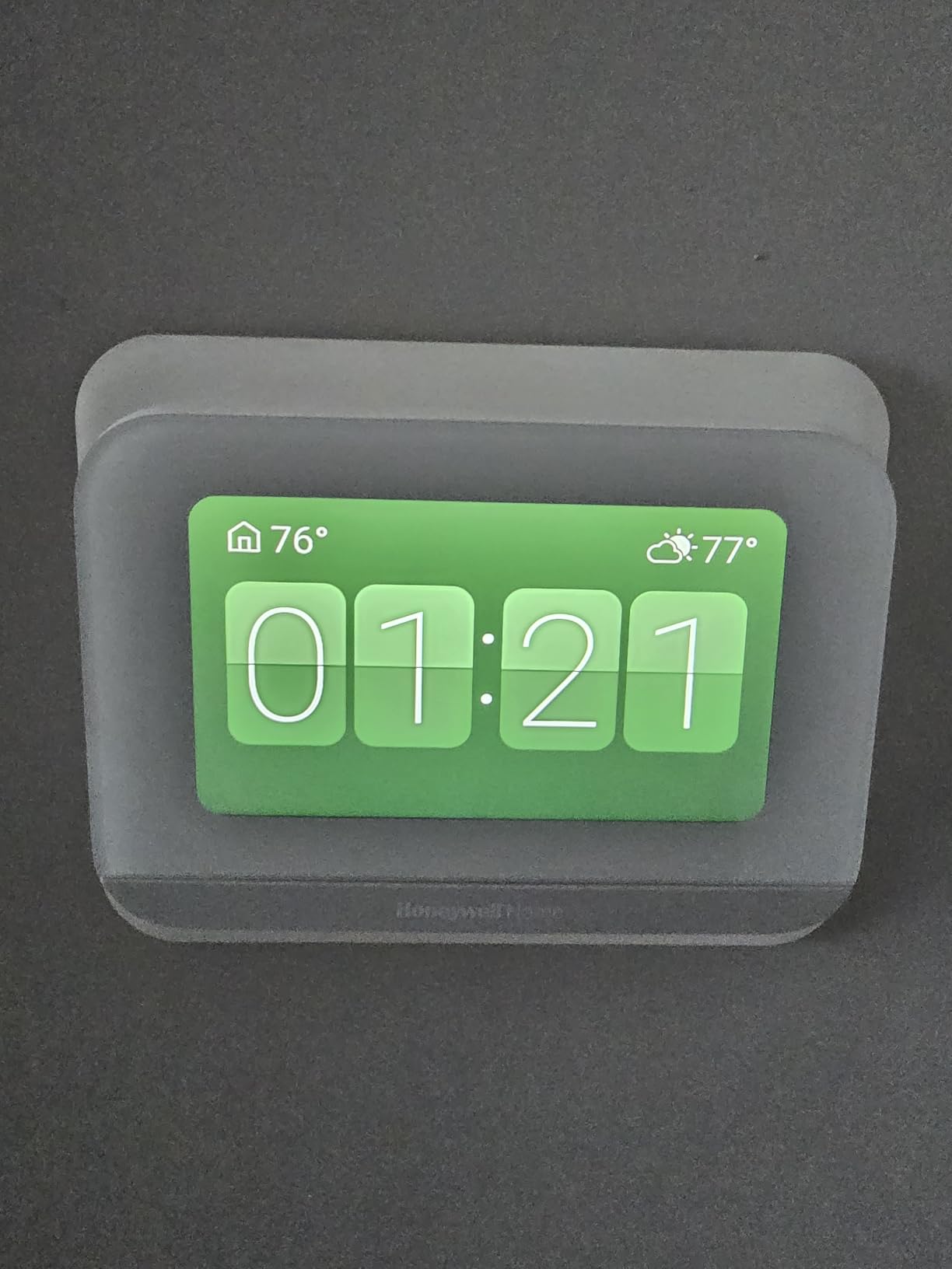 Honeywell Home X7B Smart Wi-Fi Programmable Thermostat | Humidity Monitoring, 4.3