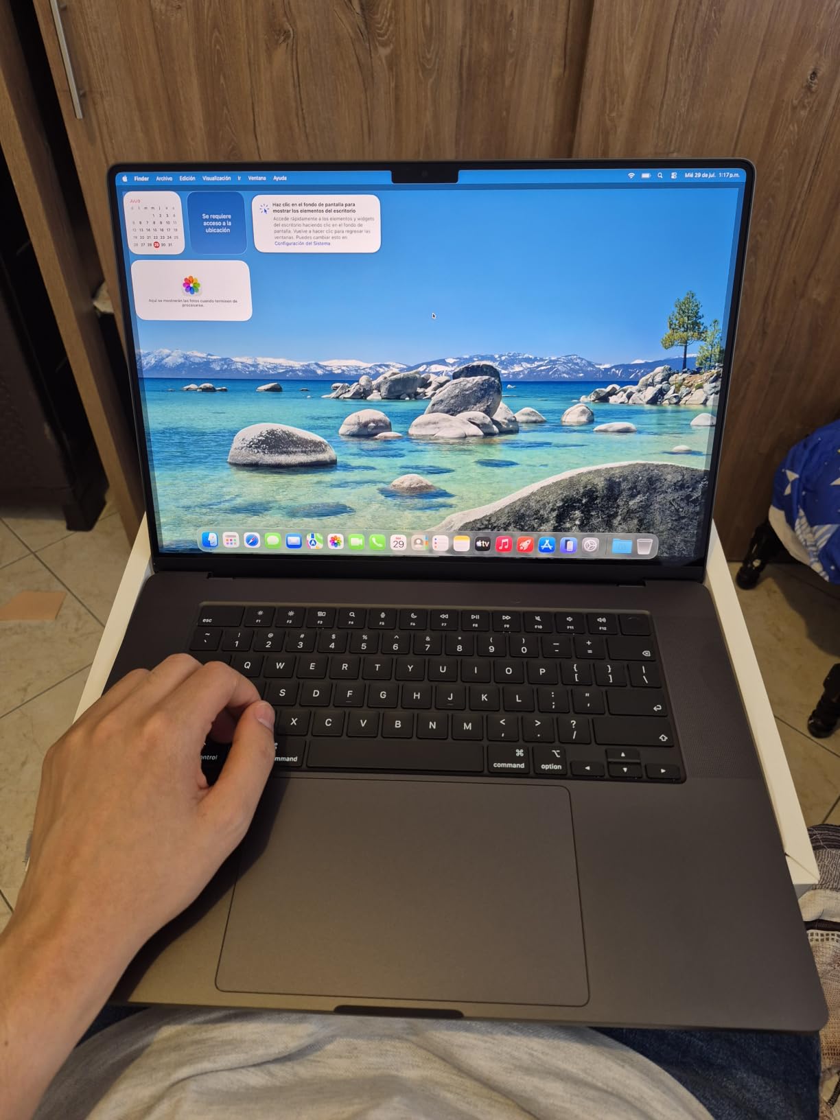 Apple 2026 MacBook Pro Laptop with Apple M5 Pro chip with 18-core CPU and 20-core GPU: Built for AI, 16.2-inch Liquid Retina XDR Display, 48GB Unified Memory, 1TB SSD, Wi-Fi 7; Space Black customer photo 1
