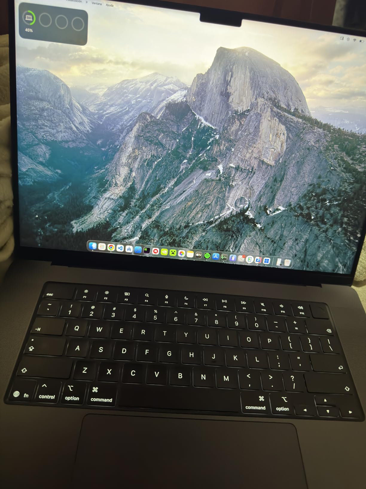 Apple 2026 MacBook Pro Laptop with Apple M5 Pro chip with 18-core CPU and 20-core GPU: Built for AI, 16.2-inch Liquid Retina XDR Display, 48GB Unified Memory, 1TB SSD, Wi-Fi 7; Space Black customer photo 2