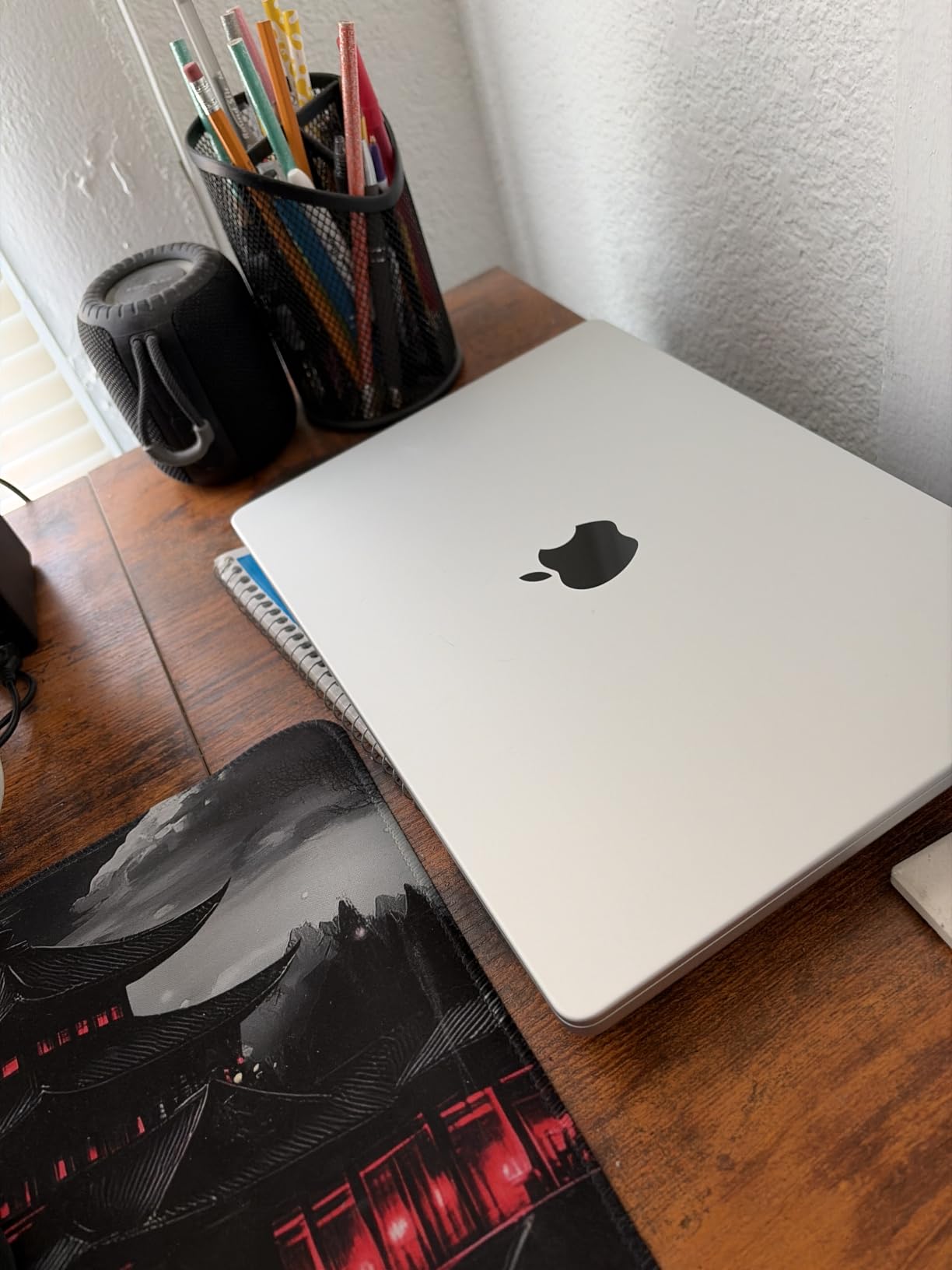 Apple 2026 MacBook Pro Laptop with Apple M5 Pro chip with 15-core CPU and 16-core GPU: Built for AI, 14.2-inch Liquid Retina XDR Display, 24GB Unified Memory, 1TB SSD, Wi-Fi 7; Space Black customer photo 1