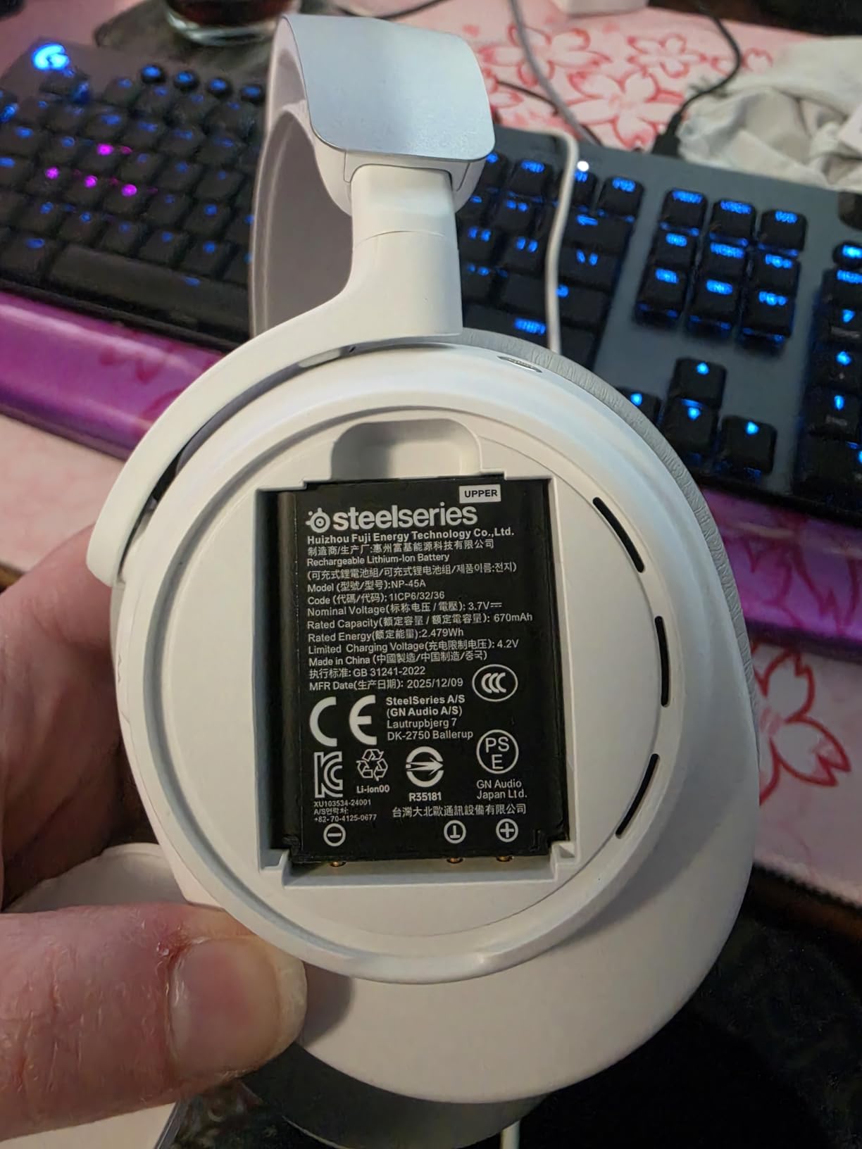 SteelSeries Arctis Nova Pro Omni - Hi-Res Wireless Gaming Headset, 96kHz/24bit, ANC, ClearCast Pro Mic, AI Noise Rejection, Mobile App, Mix 2.4GHz + BT, OmniPlay PC+PlayStation+Xbox - Midnight Blue customer photo 1