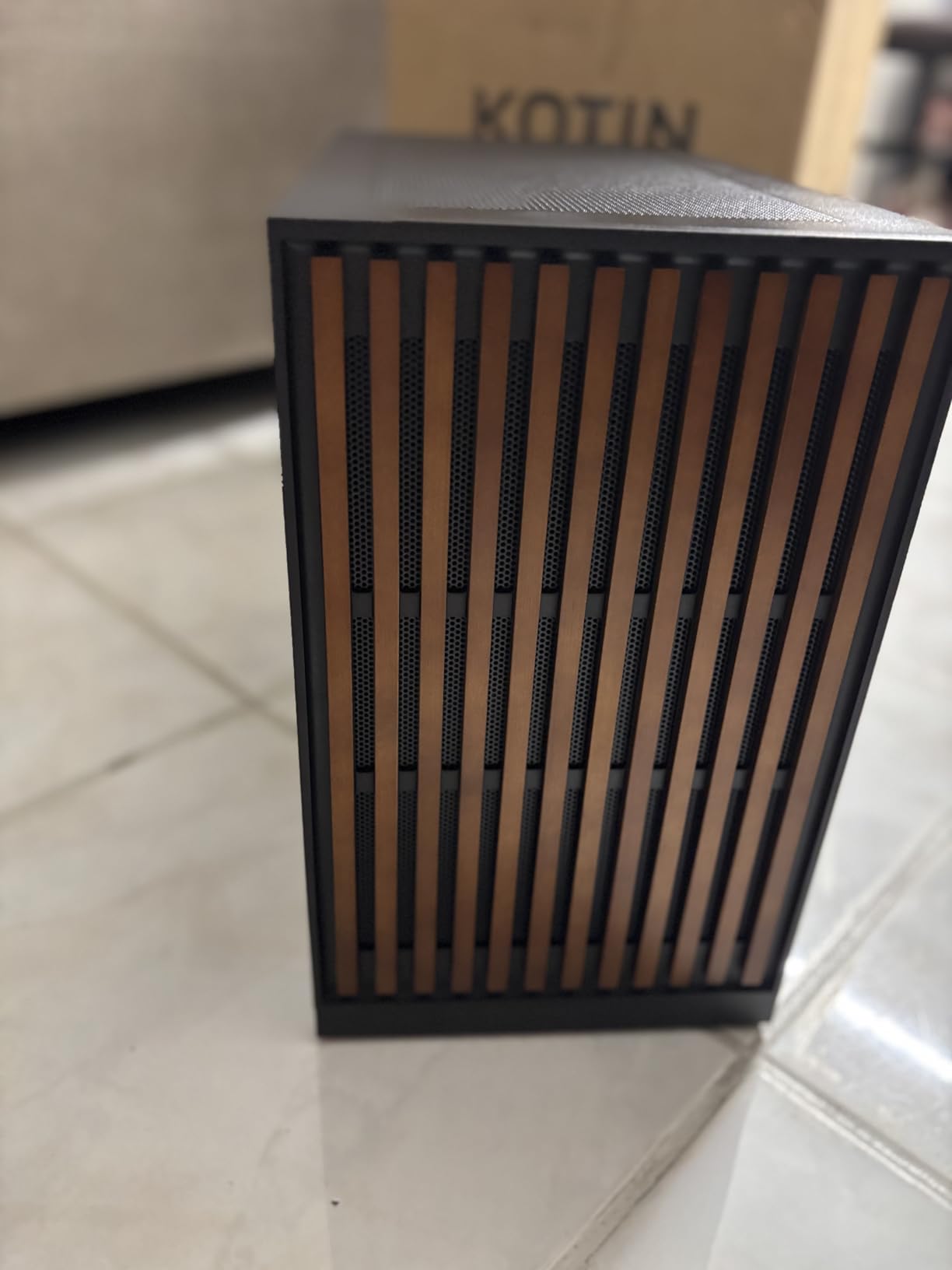KOTIN Prebuilt Gaming PC, Ryzen 7 9700X, 32GB DDR5, RTX 5060 8GB, 1TB SSD | 360mm Liquid Cooled Gaming Desktop, 11.3in Smart Display, 650W 80+ Gold PSU, WiFi 7, Assembled in USA, Windows 11 ARGB Tower customer photo 1
