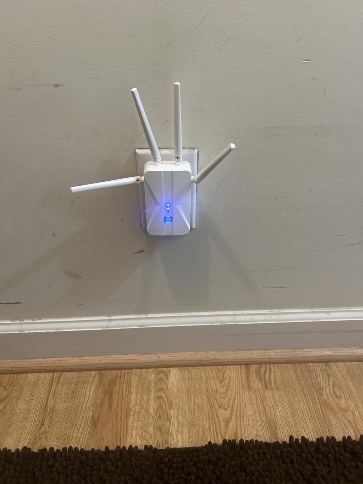 AX3000 Outdoor WiFi 6 Extender - Outdoor Access Point - Long-Range Dual Band WiFi, IP67/PoE/5 Antennas for Events, Commercial Use | Starlink-Compatible customer photo 2