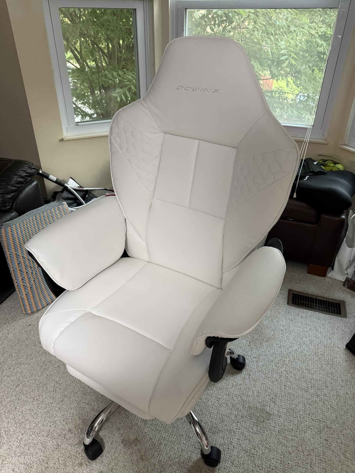 Dowinx Big and Tall Gaming Chair with Footrest for Home Office 500LBS Brown | High Back Leather Office Chair, Extra-Wide & Thick-Padded Seat Cushion with Ergonomic Lumbar Support and Soft Linkage Armrest customer photo 1
