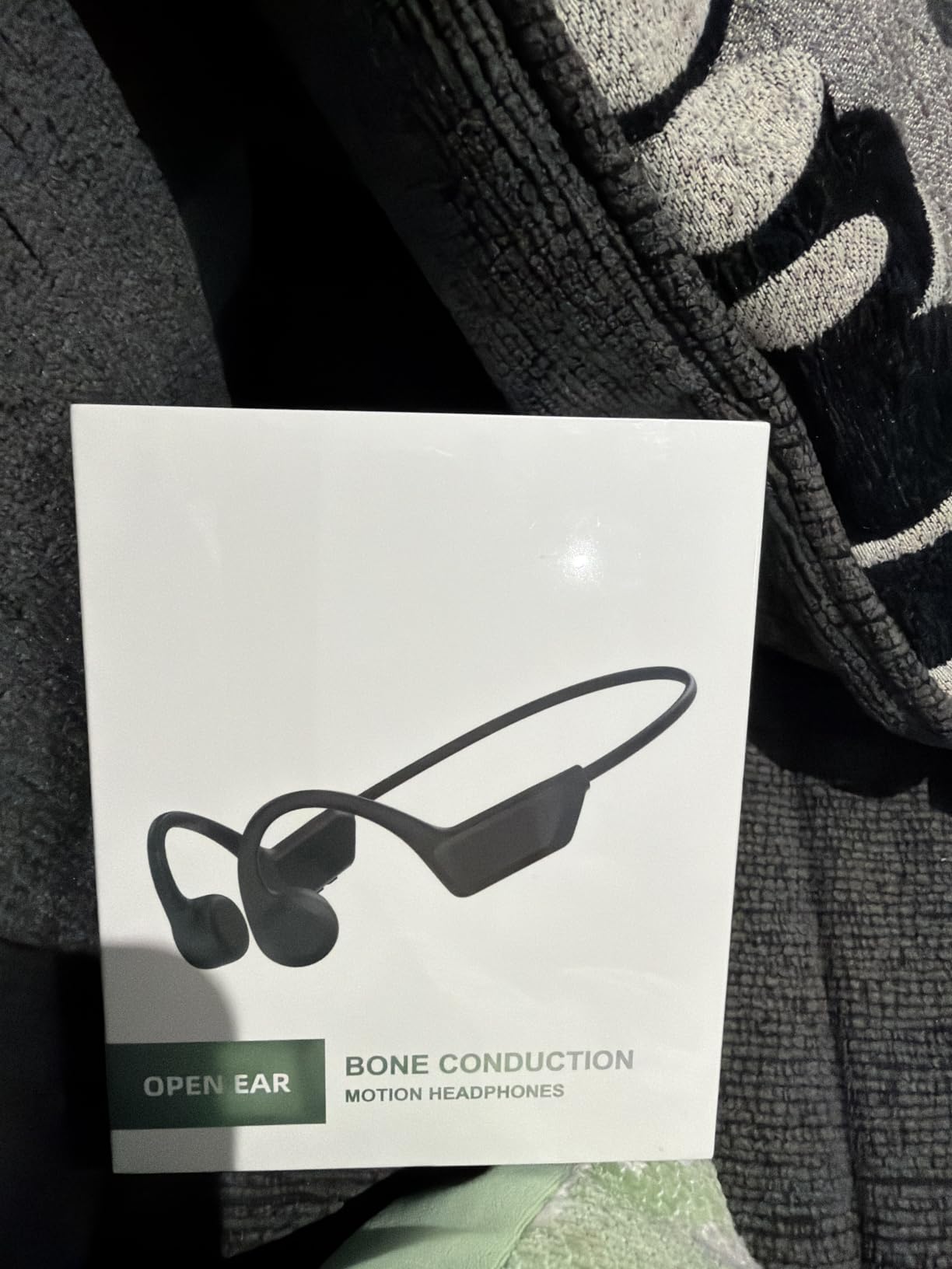 New Bone Conduction Open-Ear Headphones, Bluetooth 6.0, IPX5 Waterproof, 8H Playtime, Lightweight & Comfortable Sports Earphones for Running, Cycling, Workout, Sweatproof Wireless Headsets customer photo 1