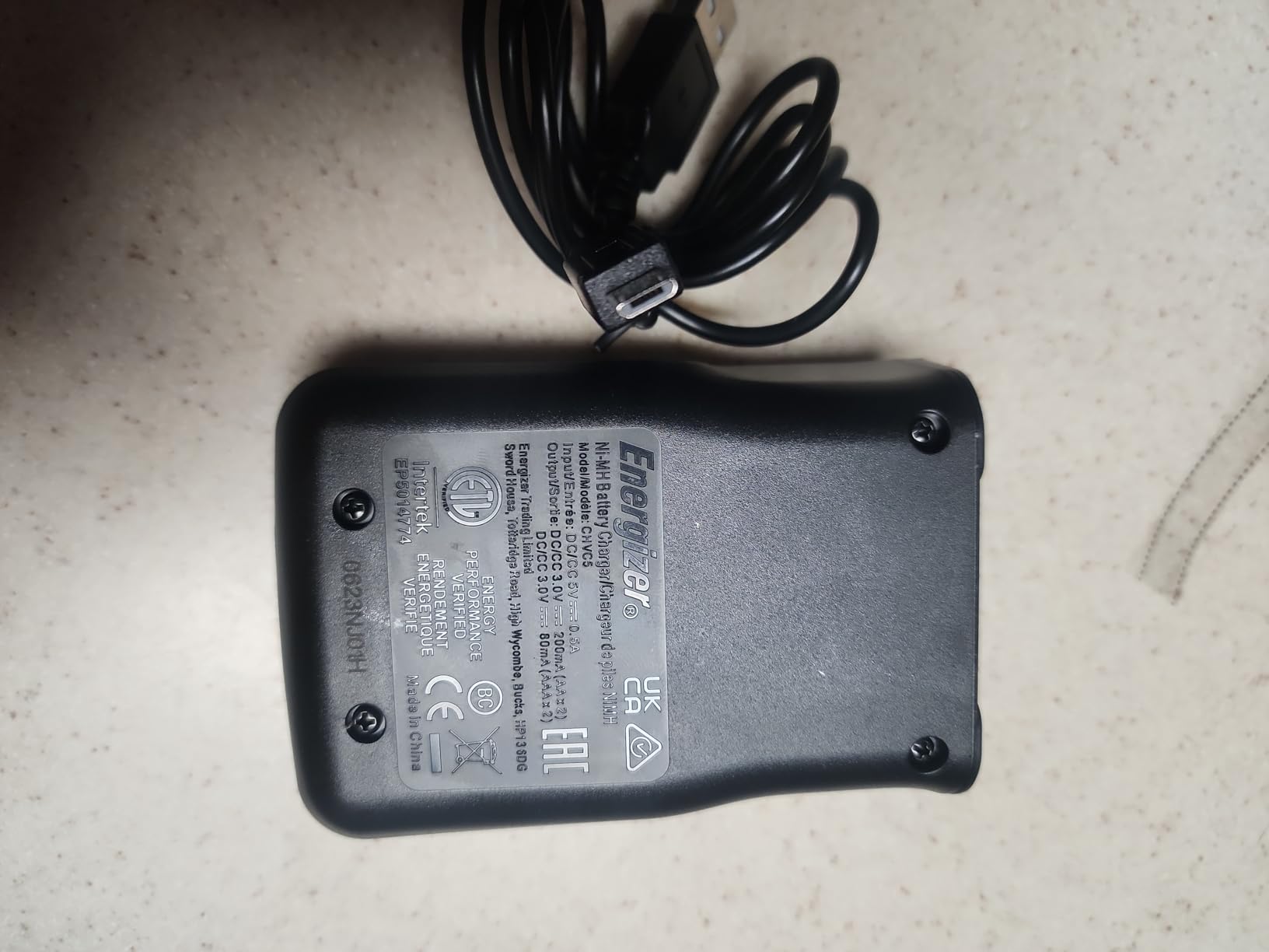 Energizer Recharge Basic Battery Charger for Rechargeable AAA and AA NiMH Batteries customer photo 2