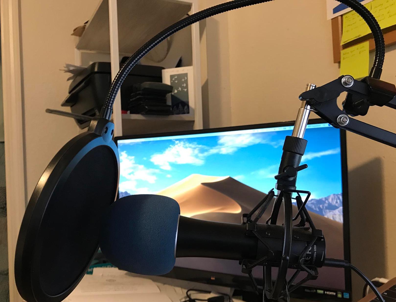 Dragonpad USA Microphone Pop Filter, for Blue Yeti, Blue Snowball - Flexible Gooseneck Microphone Mount and Double Layer Sound Shield Guard Windscreen customer photo 1