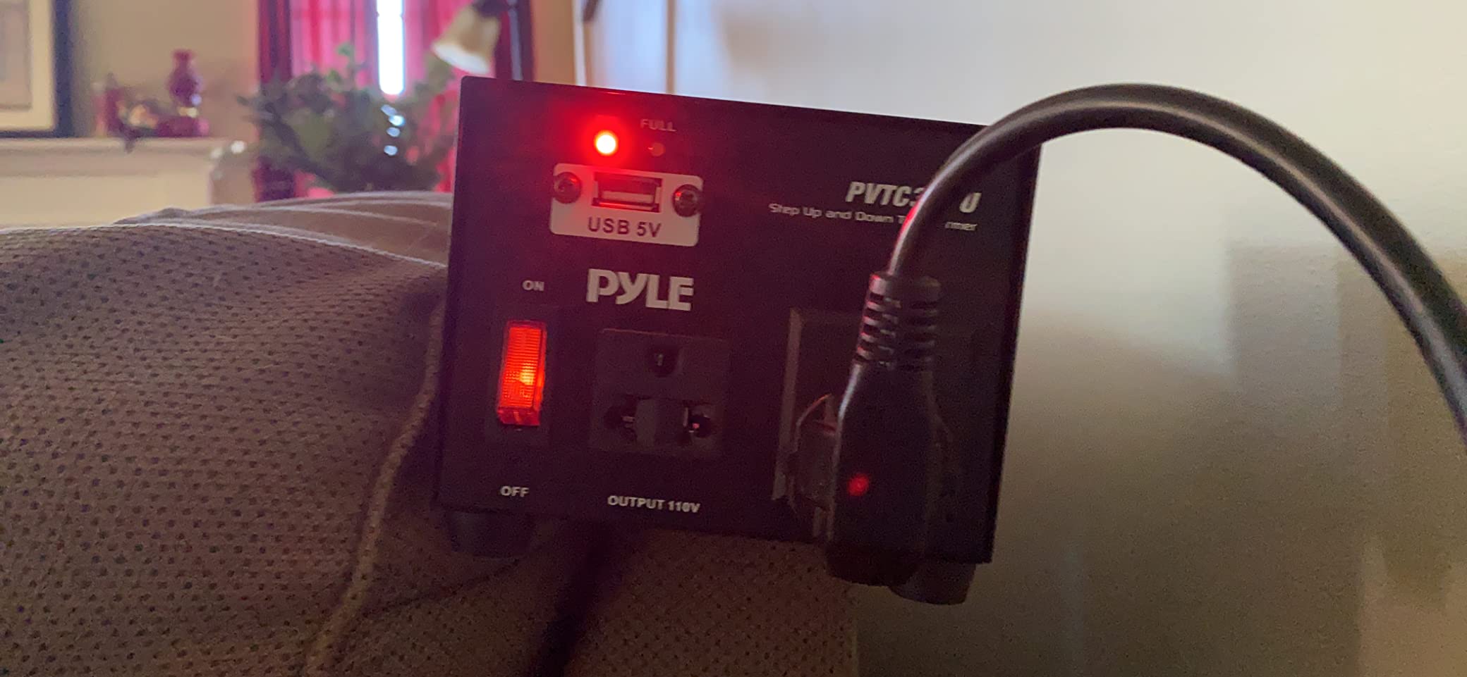 Pyle Step Up and Down Converter - 500 Watt Voltage Converter Transformer w/ USB Charging Port, UK Power Adapter, AC 110 / 120 to 220 / 240 Volt Vice Versa, 110V/120V/220V/240V Input Voltage customer photo 1