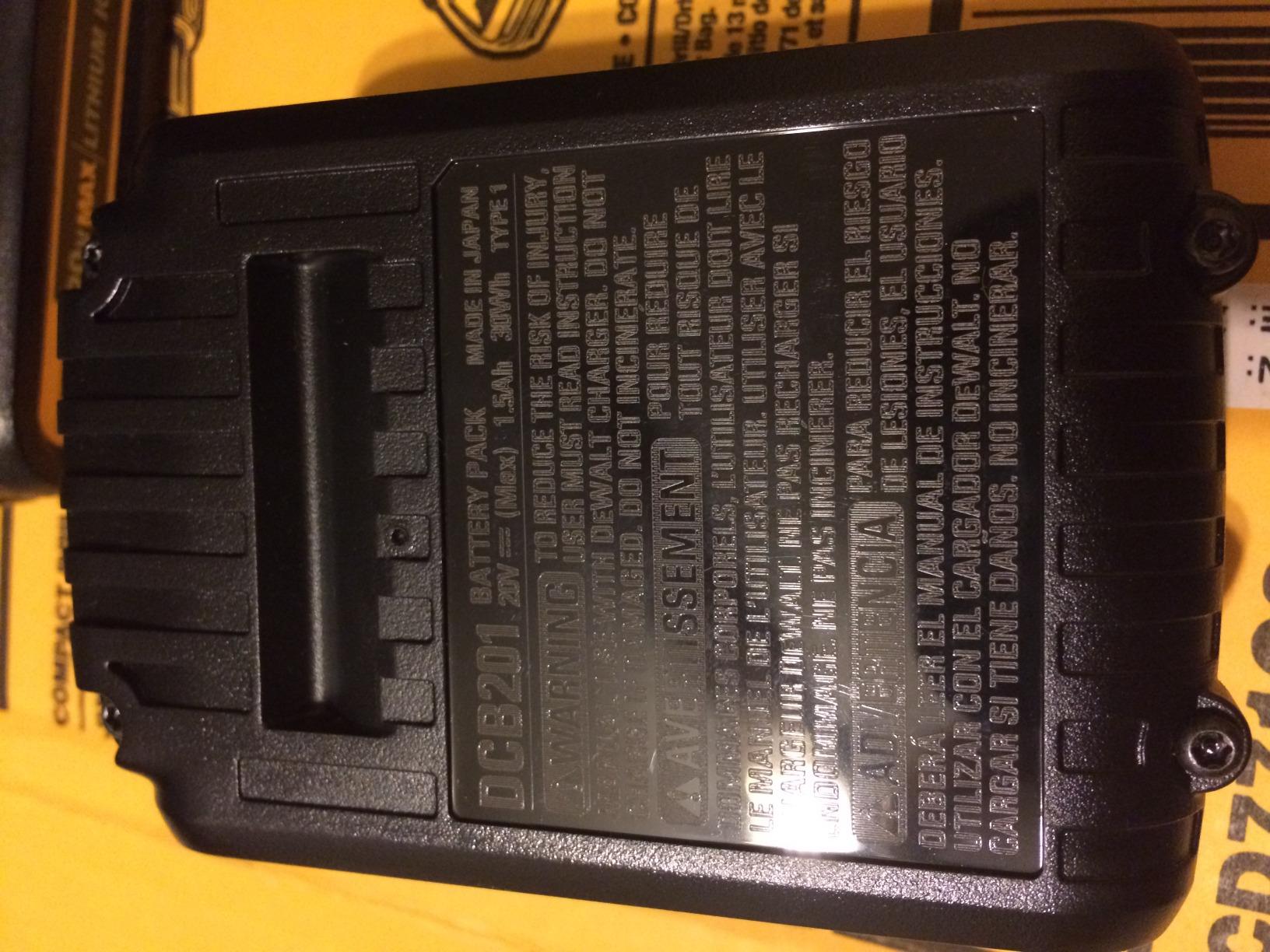 DEWALT 20V Max Cordless Drill Driver Set, 2 Speed, High Performance Motor, Includes 2 XR 1.3Ah Li-Ion Batteries, Charger and Contractor Bag (DCD771C2) customer photo 2