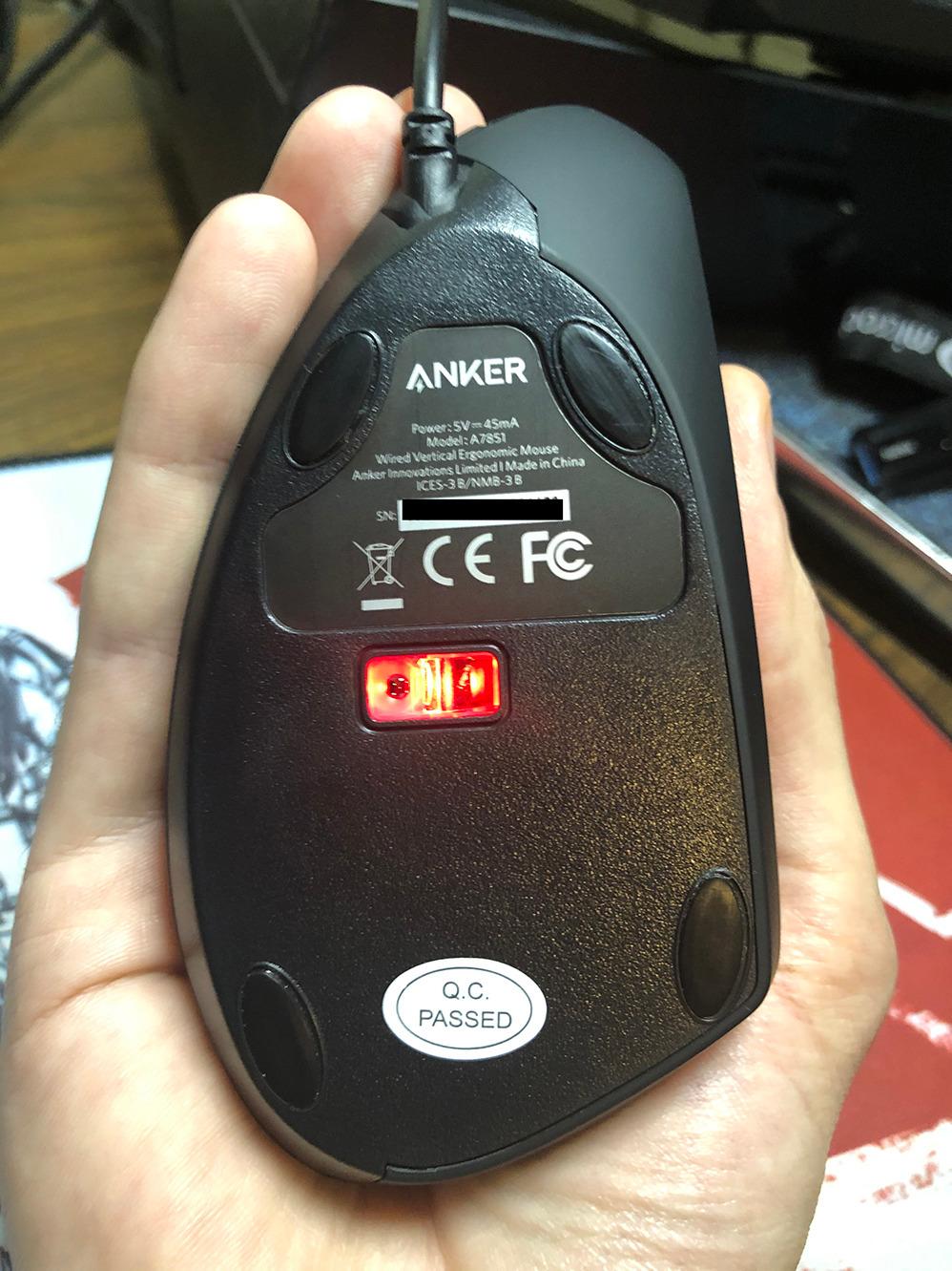 Anker USB Wired Vertical Mouse, Ergonomic Mouse for Computer and Laptops | Vertical Mouse with 5 Buttons, 1000/1600 DPI, Optical Technology, USB Corded for Computer and Laptop, Black customer photo 1