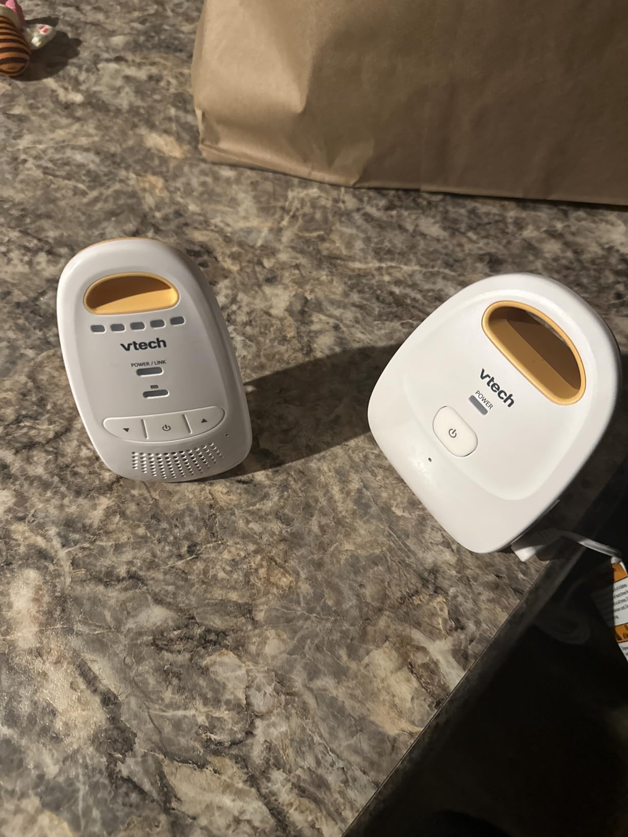 VTech Audio Baby Monitor — No Static DECT 6.0, No WiFi, Hack-Proof | 8Hr Battery, Belt Clip, 1000ft Range, 5-Level Sound Indicator | DM111 customer photo 1